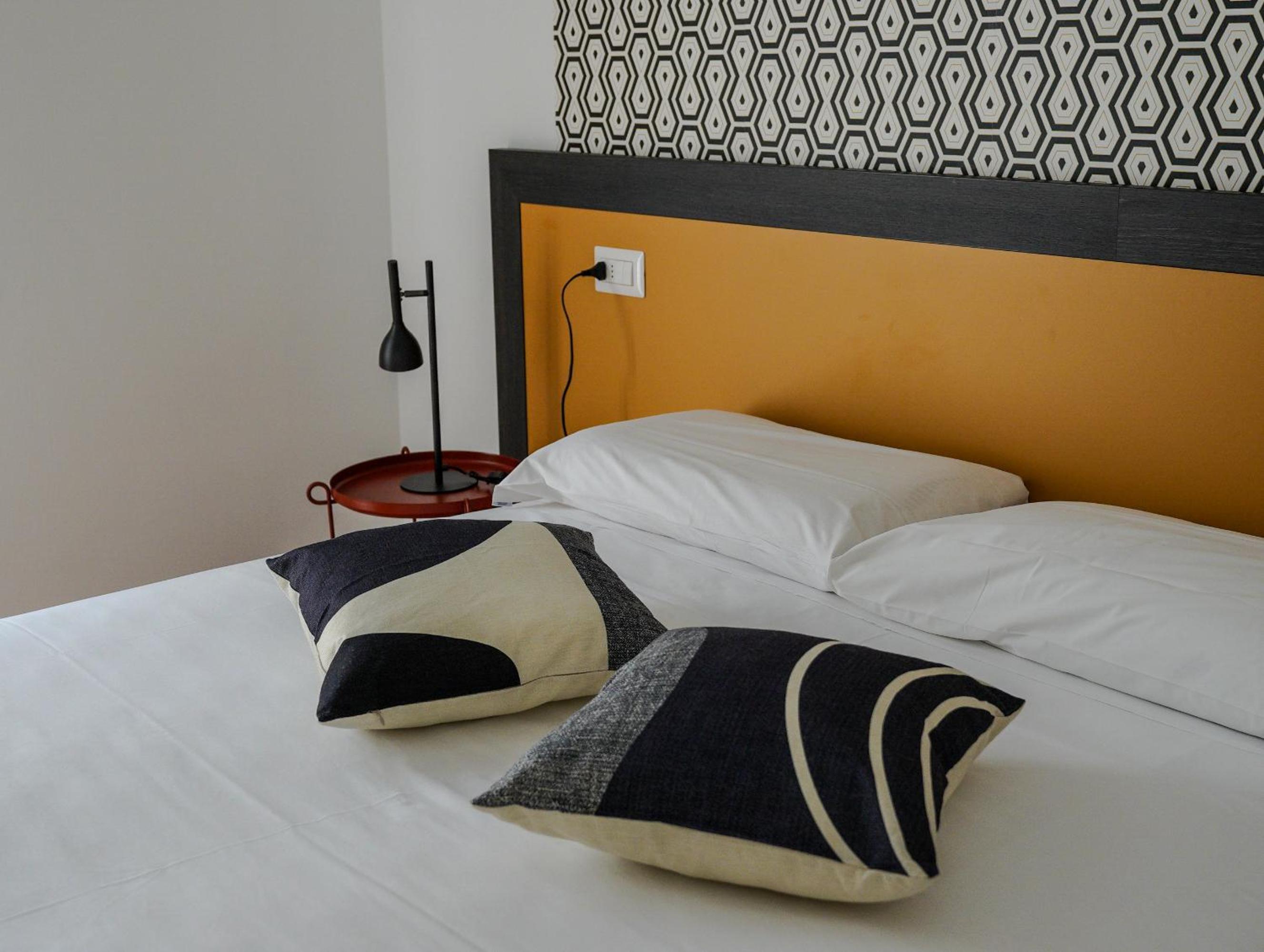 Double Room with Shared Bathroom photo 3