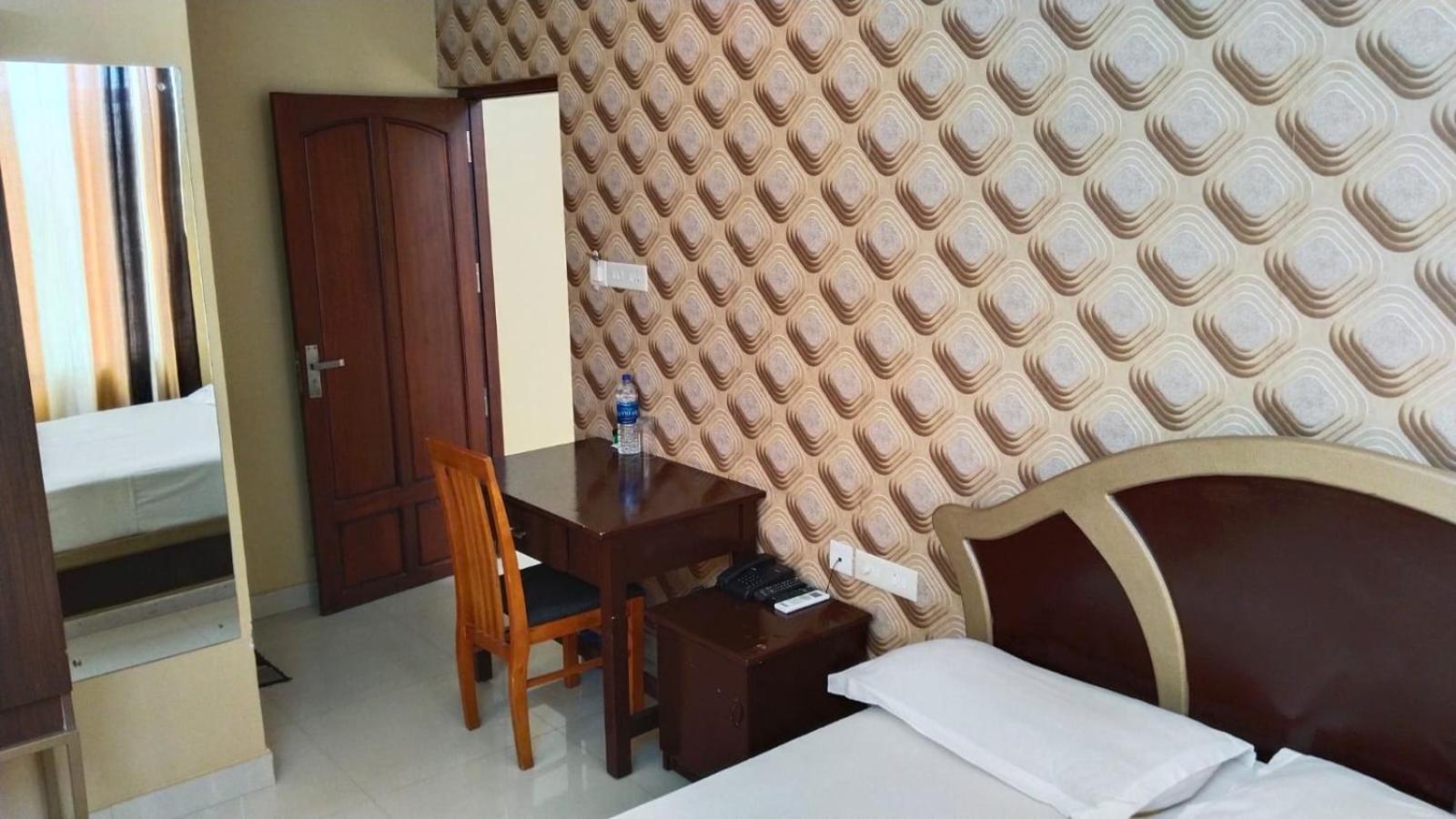 Deluxe Double Room - Photo 6