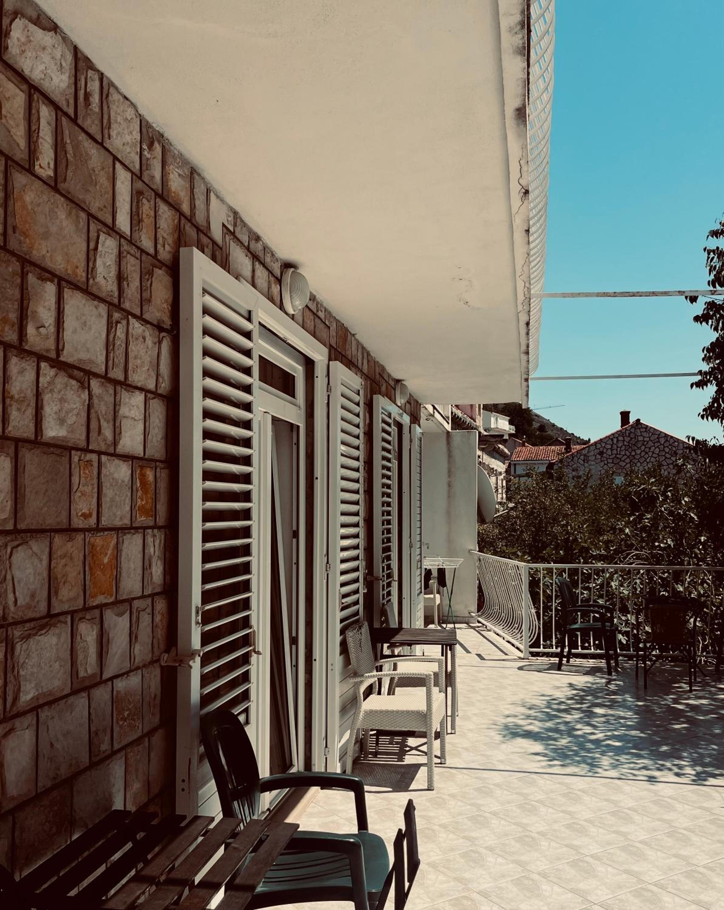 Twin Room with Shared Balcony