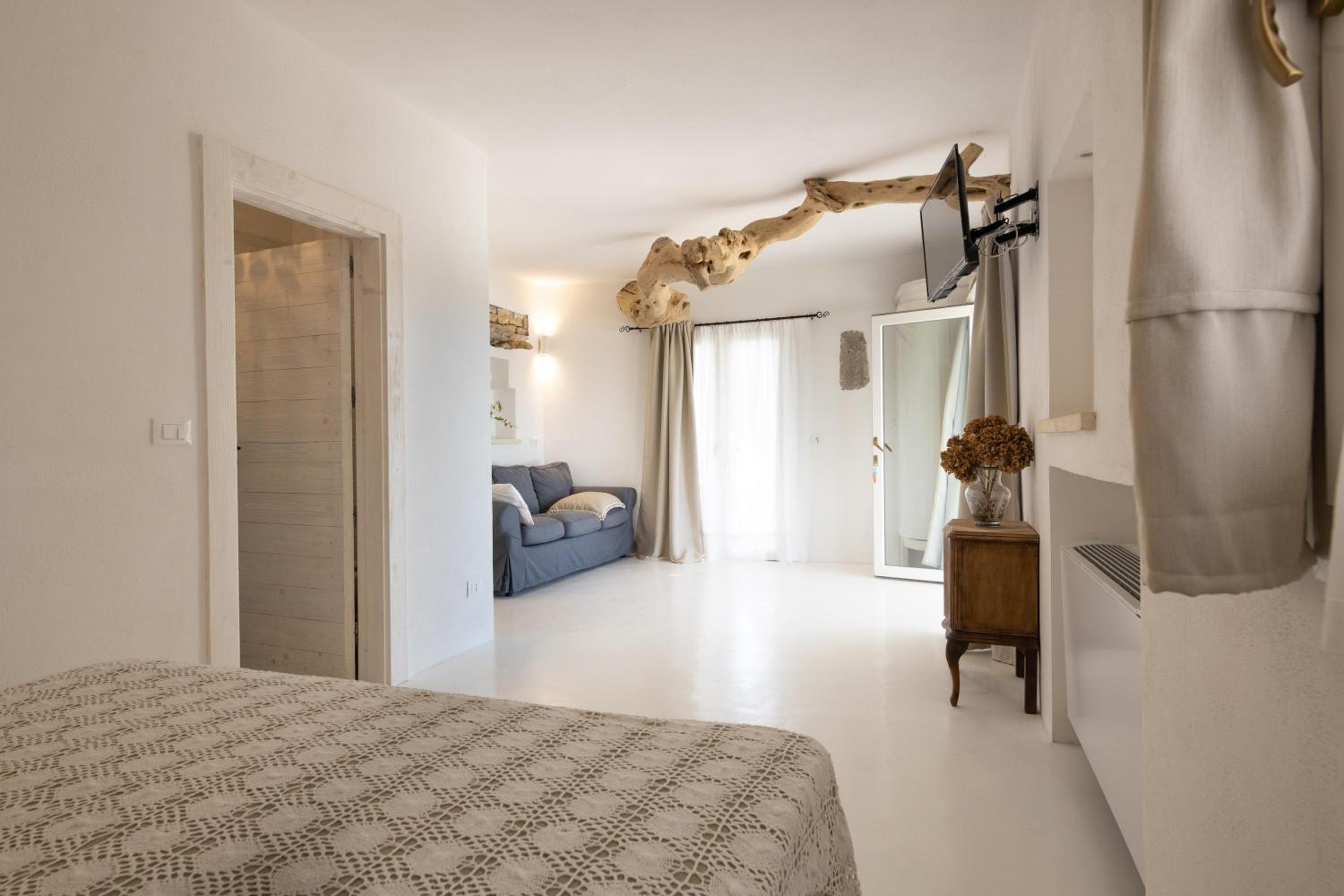 Villa photo 3