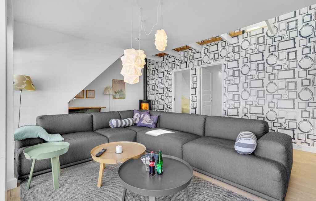 Three-Bedroom Vacation Home  photo 1