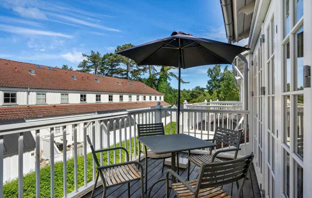 Three-Bedroom Vacation Home  photo 3