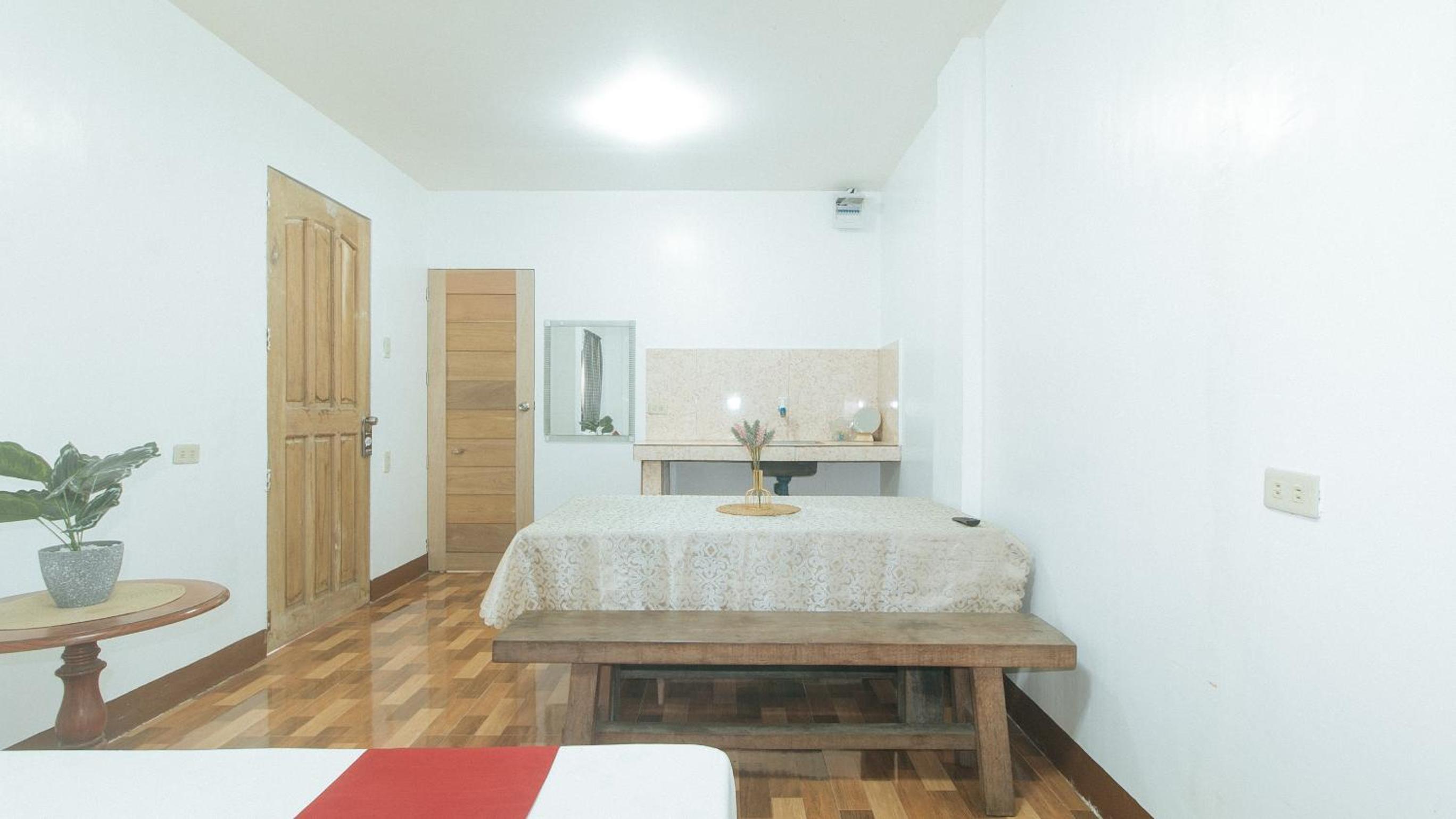 Family Room - Photo 3