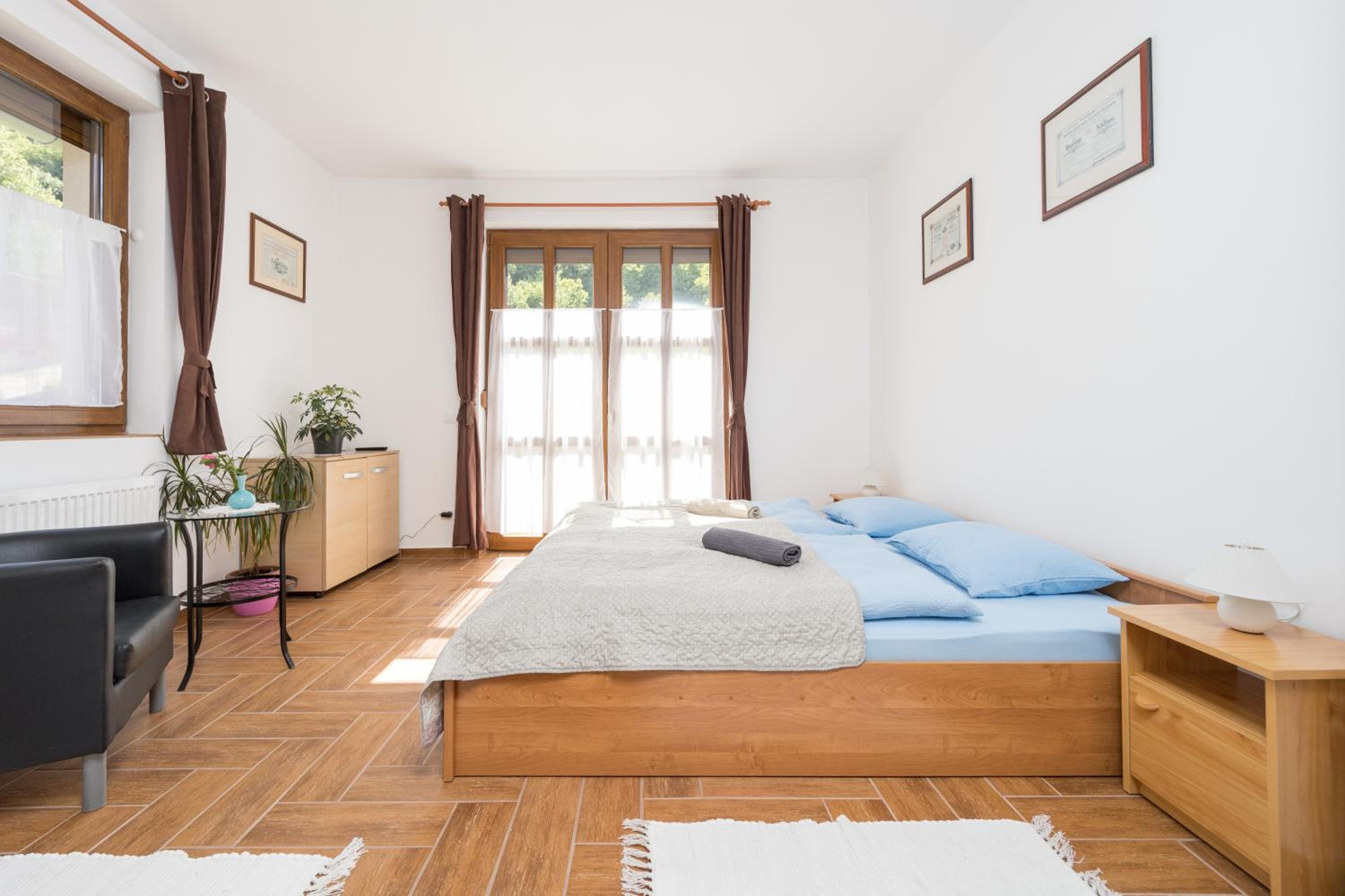 Two-Bedroom Family Apartment - Photo 12