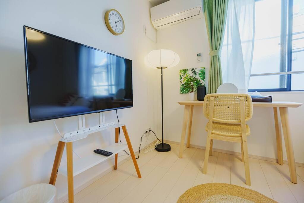 One-Bedroom Apartment photo 3