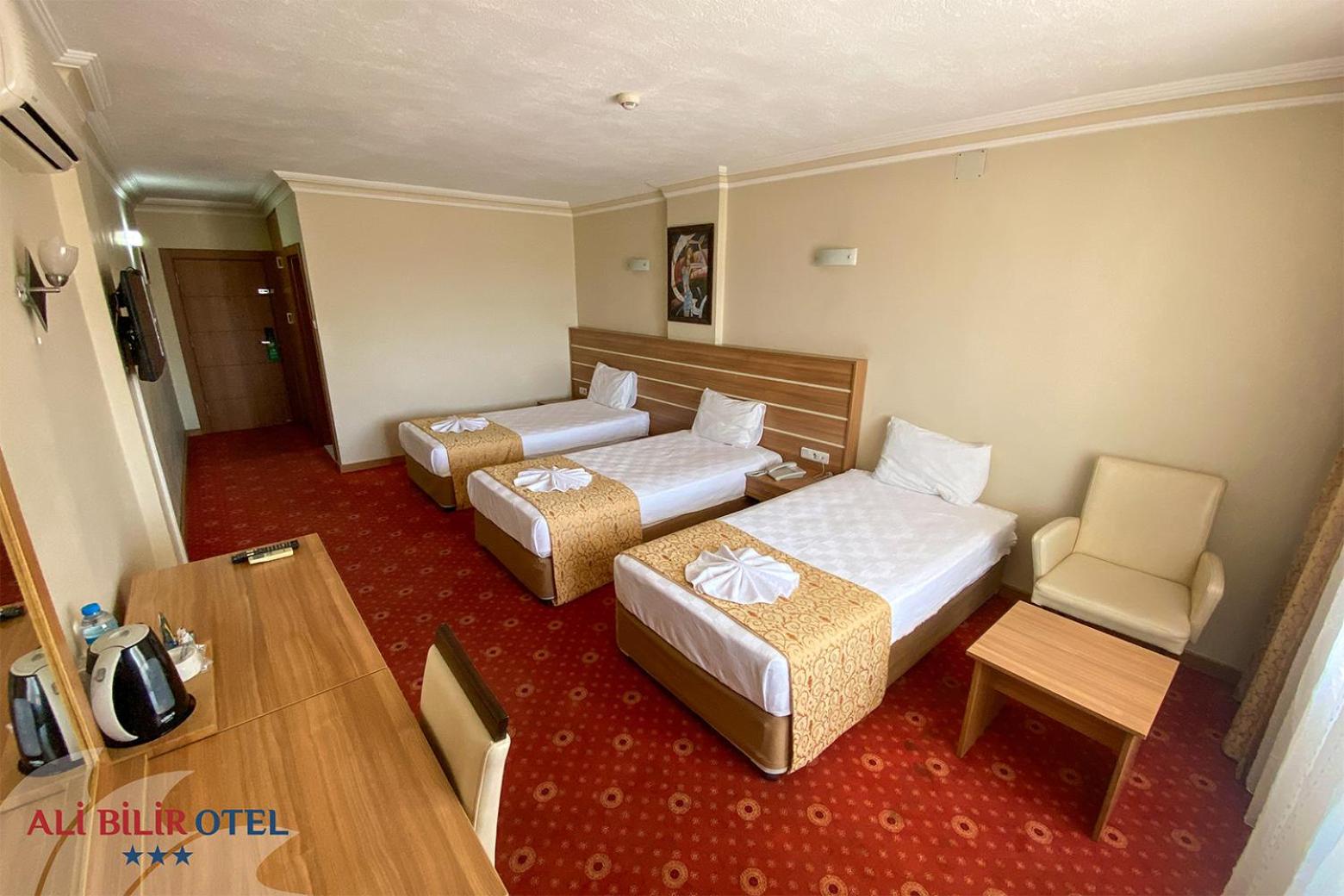 Standard Triple Room photo 3