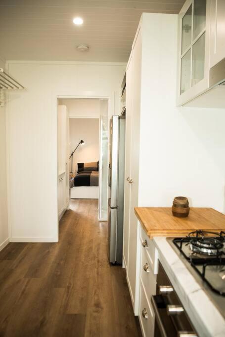 Three-Bedroom House photo 3