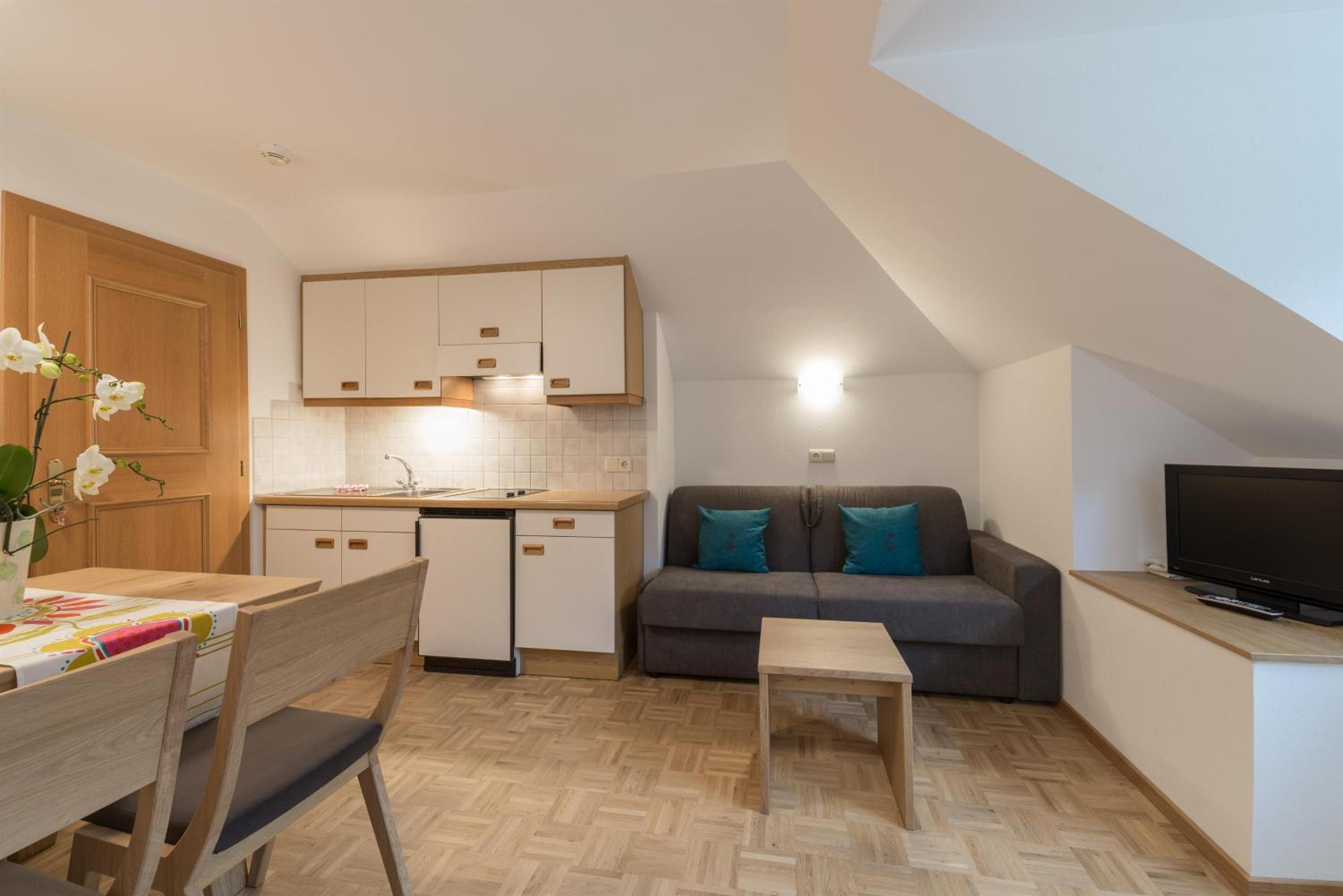 Apartment with Shower