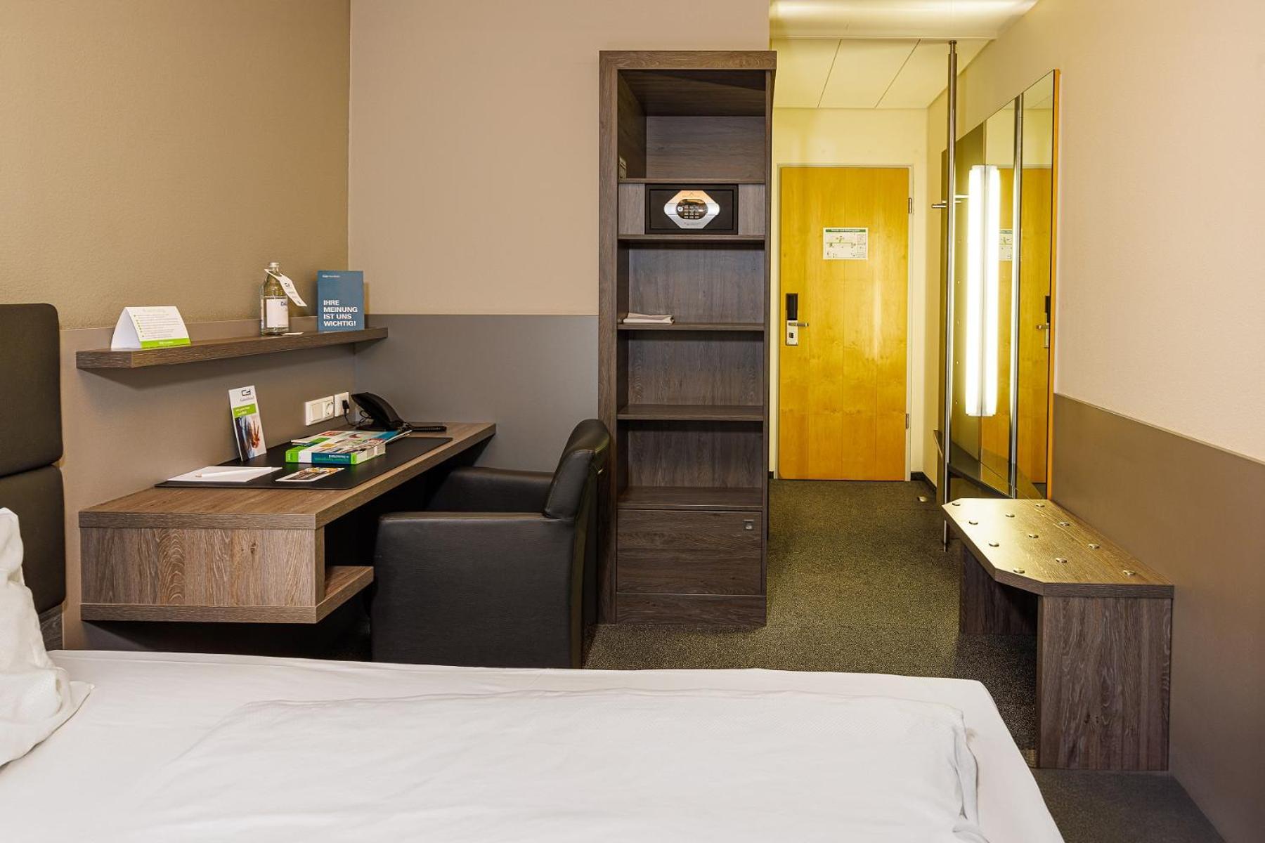 Standard Single Room photo 2
