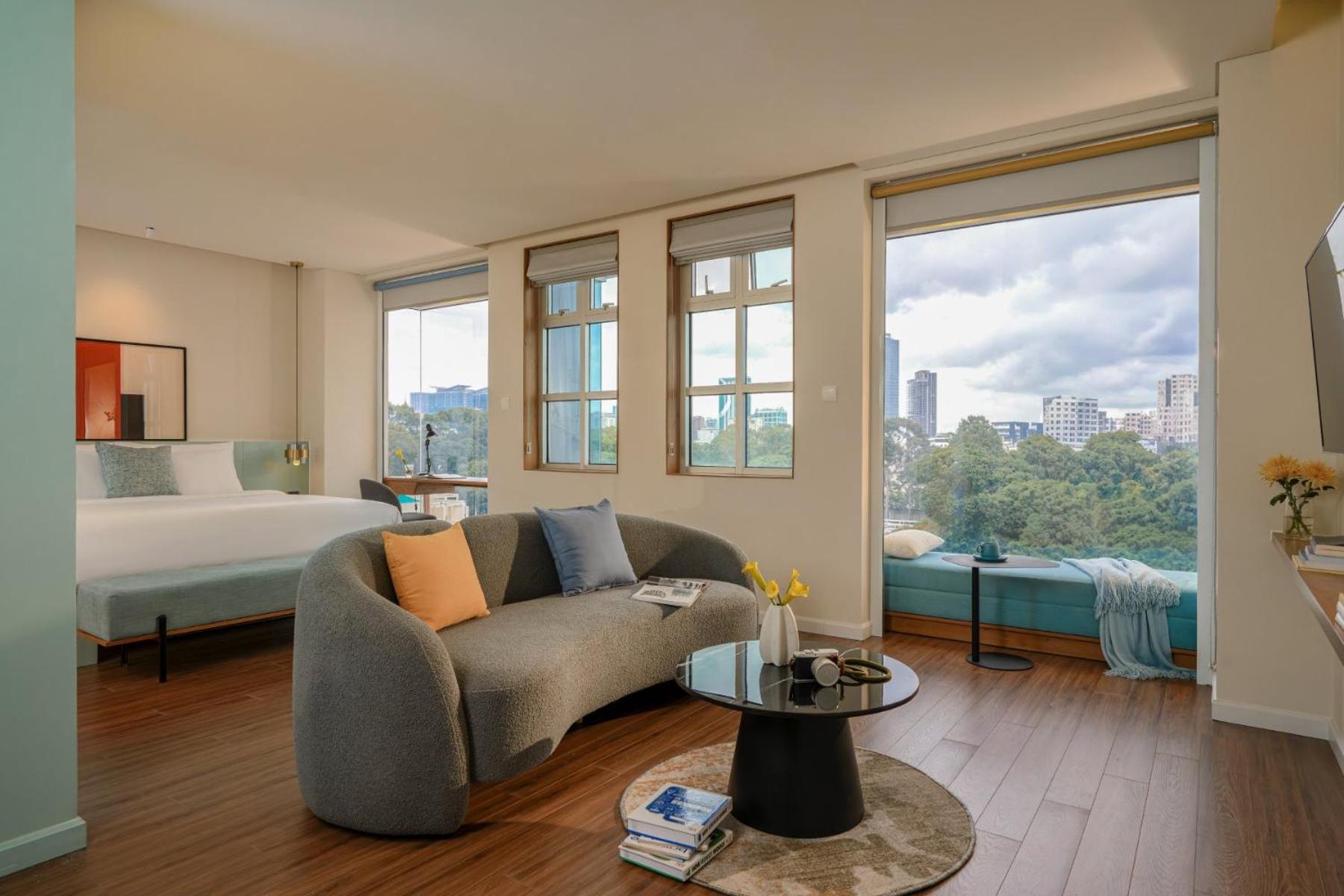 Suite with Spa Bath photo 1