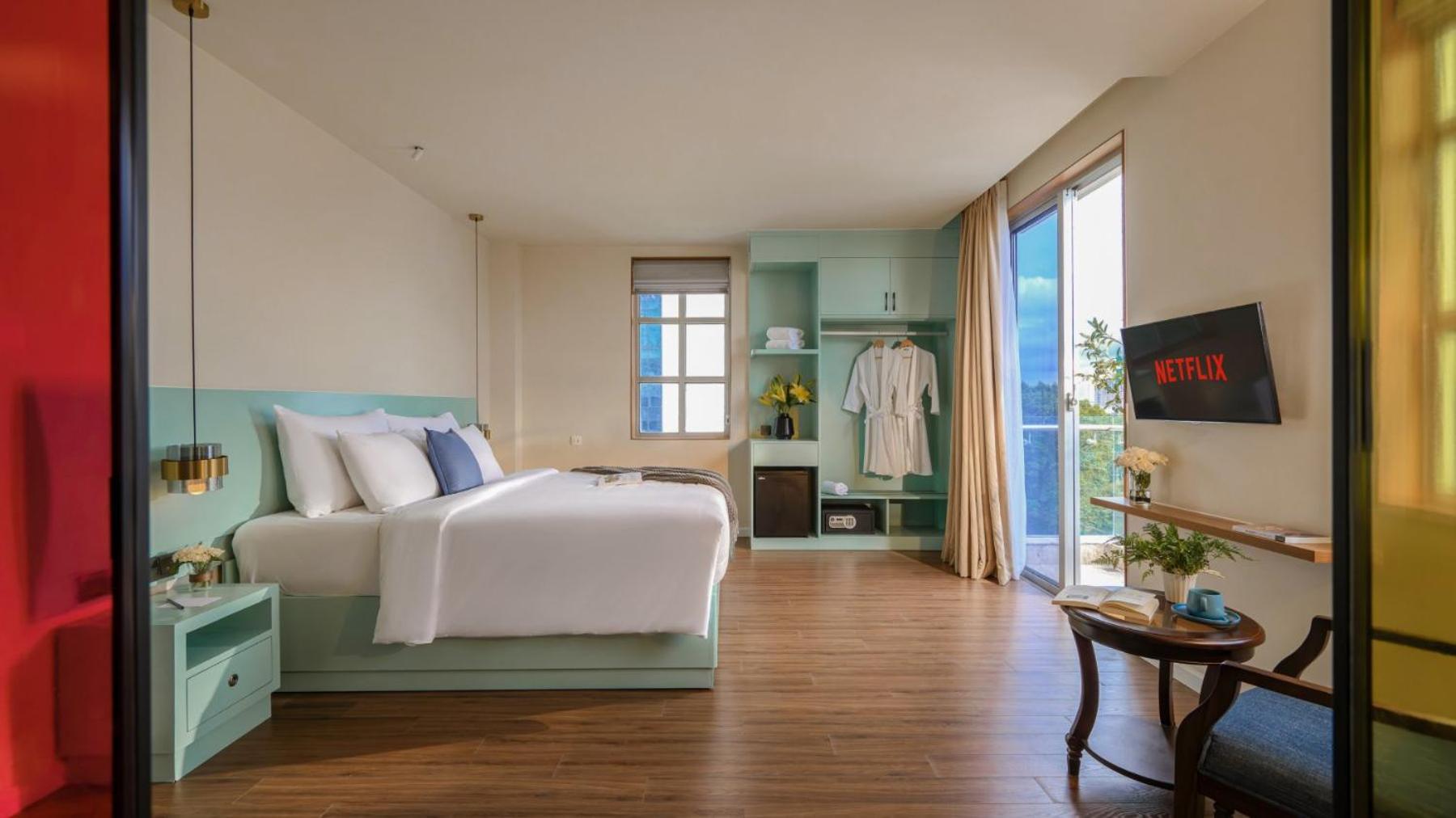 Deluxe Double Room with Balcony photo 1