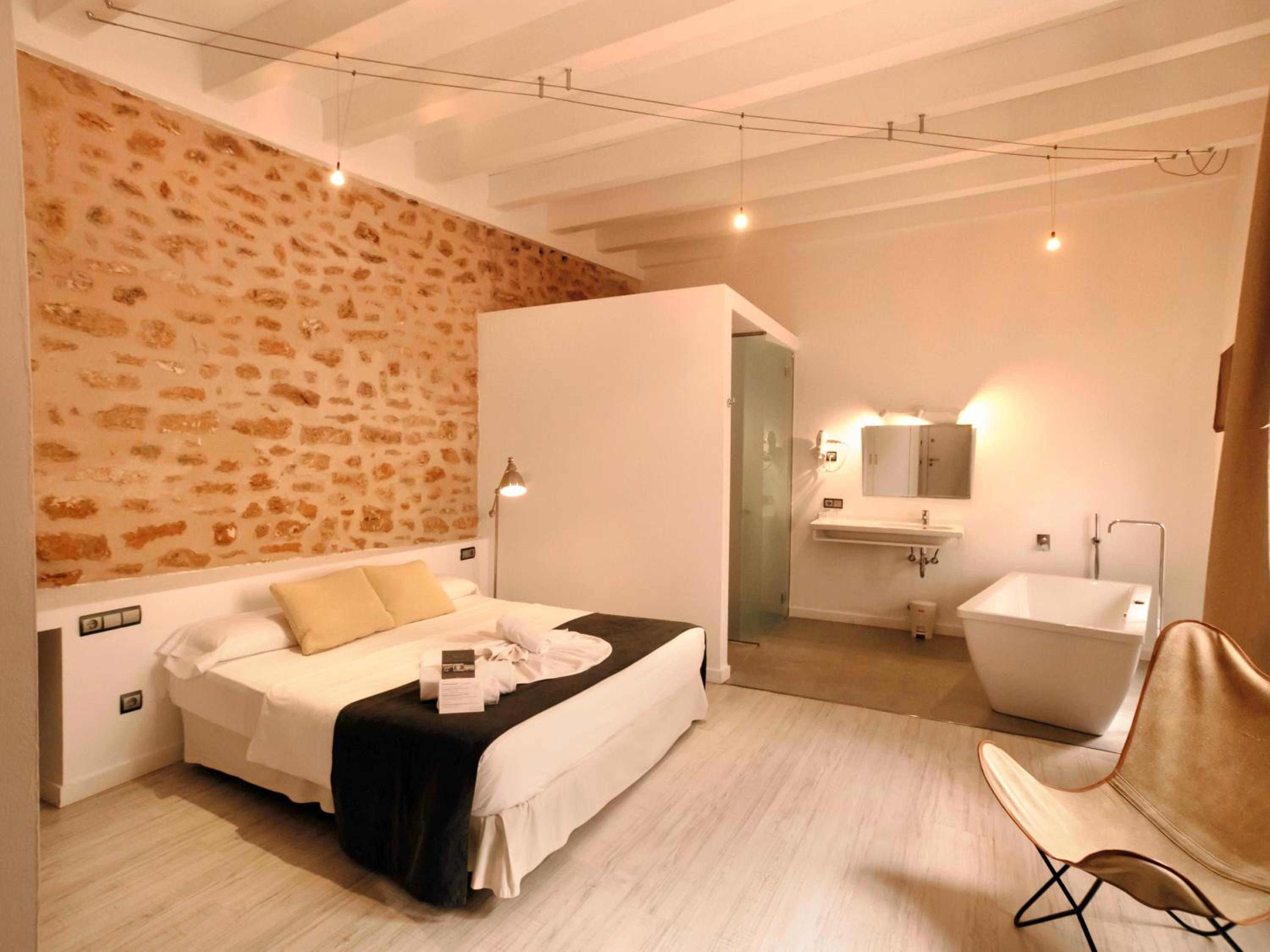Executive Double Room - Photo 2