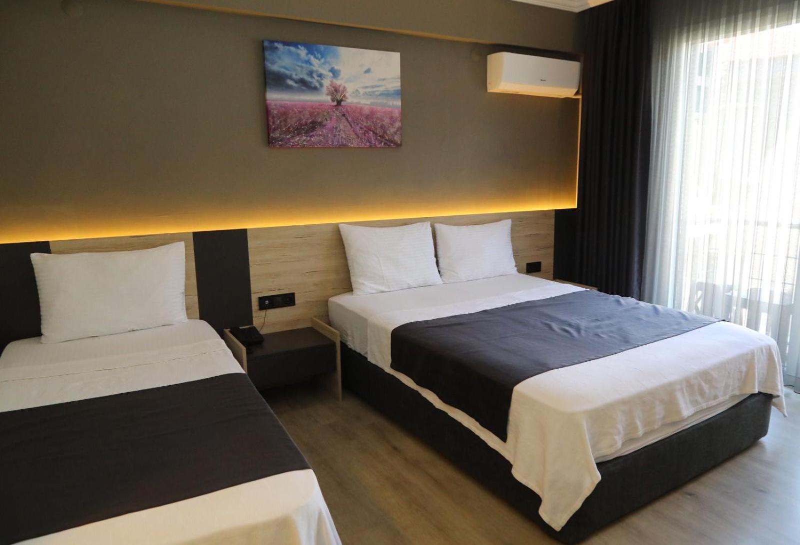 Standard Triple Room - Photo 12