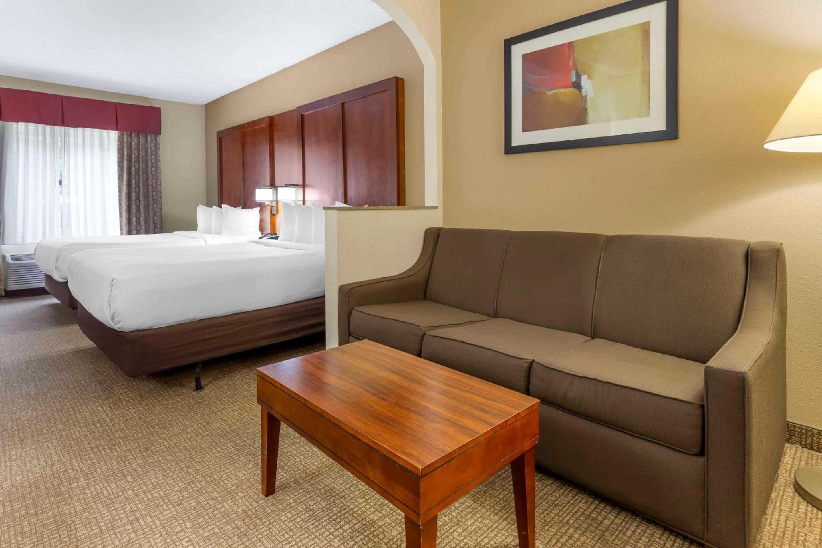Suite Room 2 Queen Beds Non Smoking photo 2