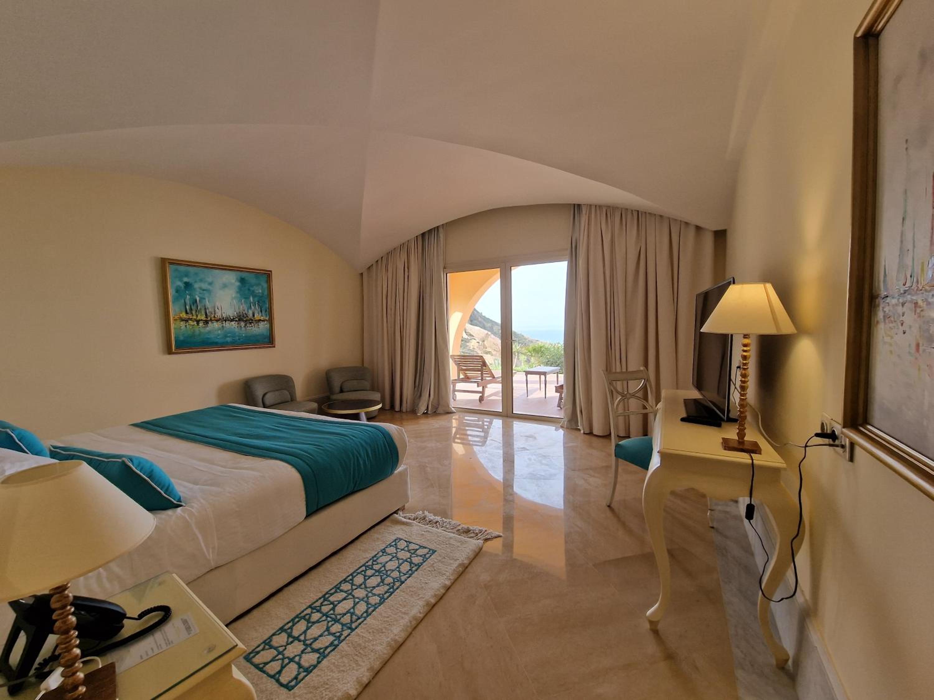 Two-Bedroom Villa with One Double Bed and Two Single Beds