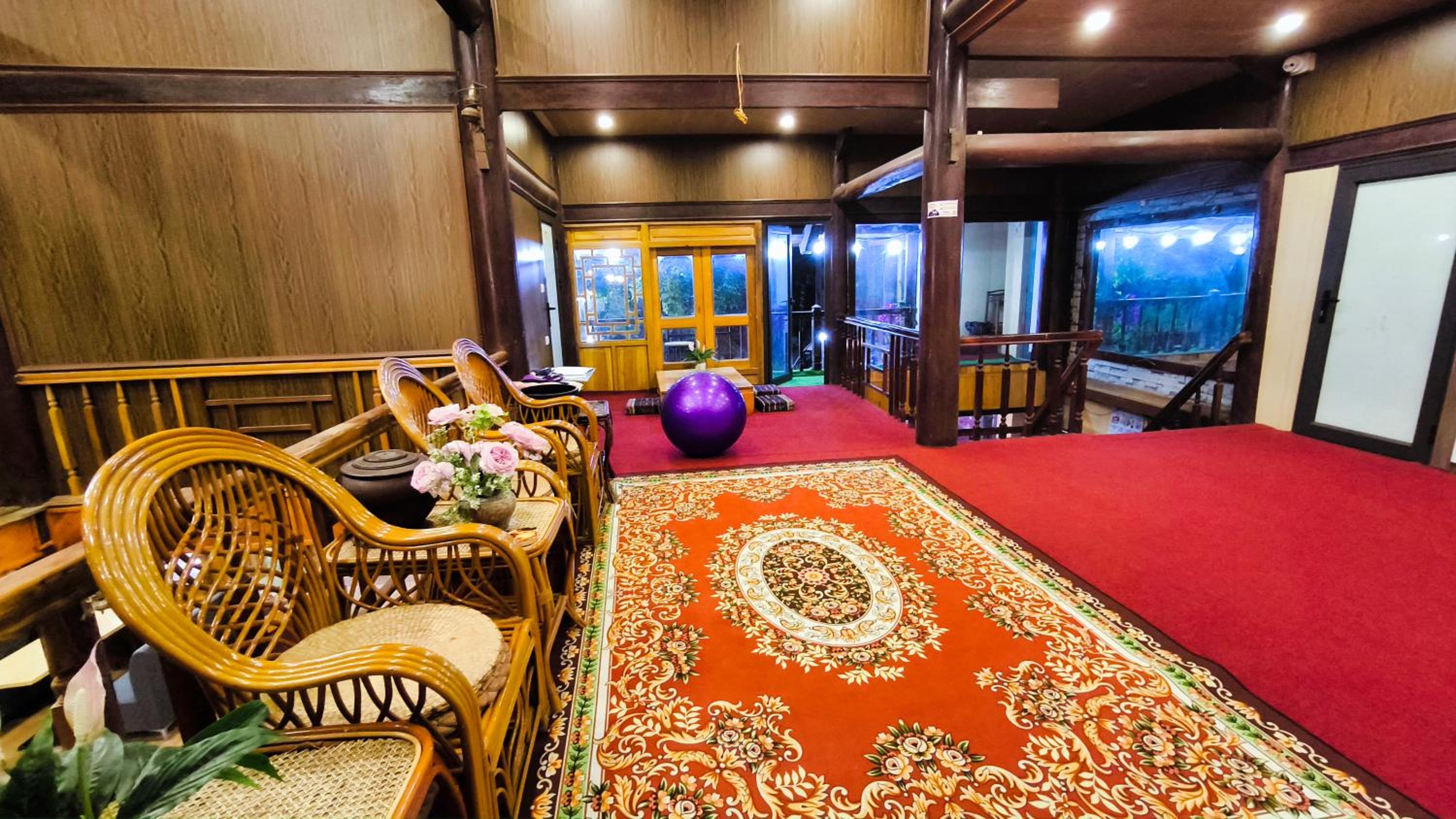 8-Bed Mixed Dormitory Room photo 1