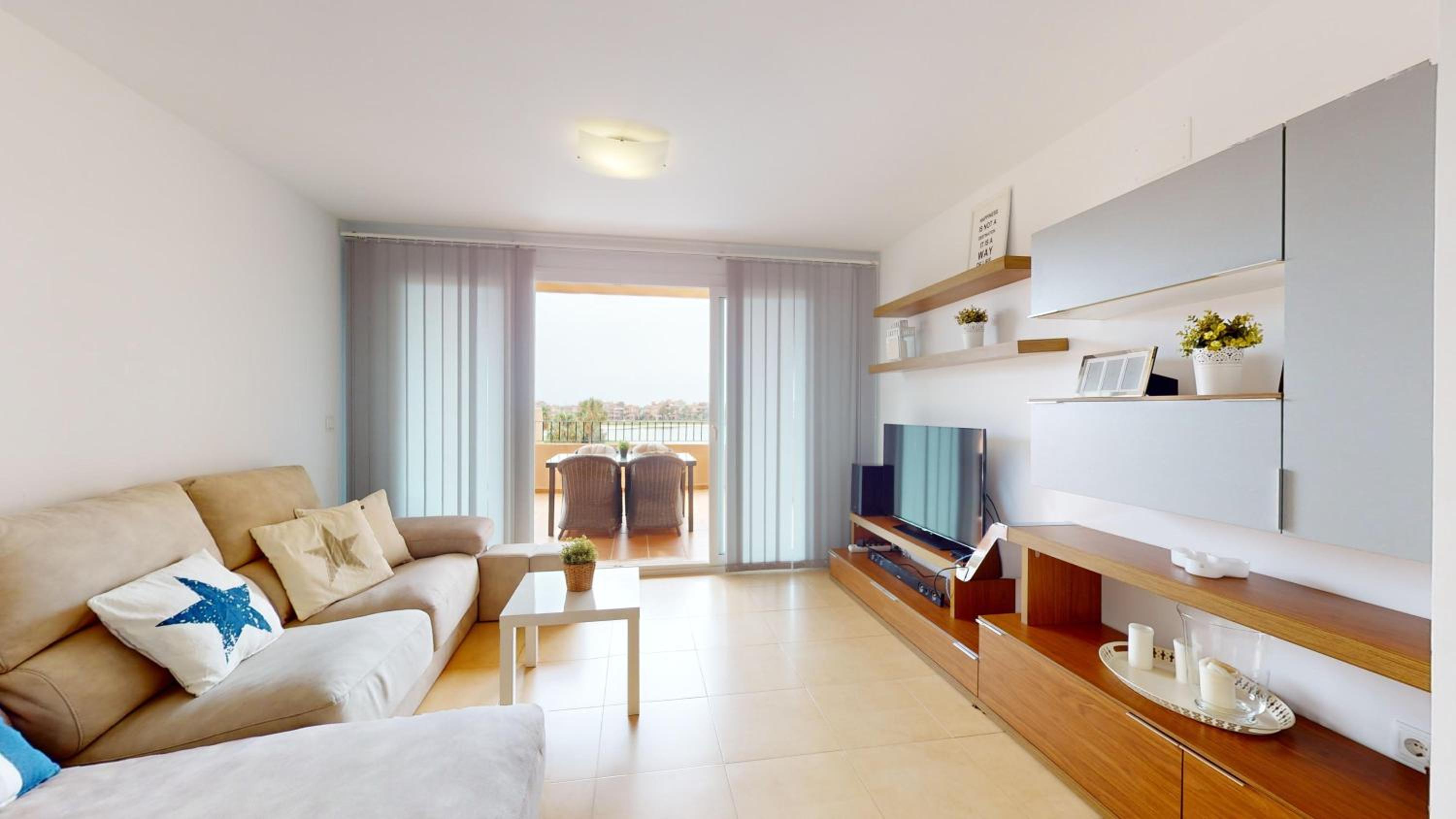 Apartamento de Dos Habitaciones con Terraza