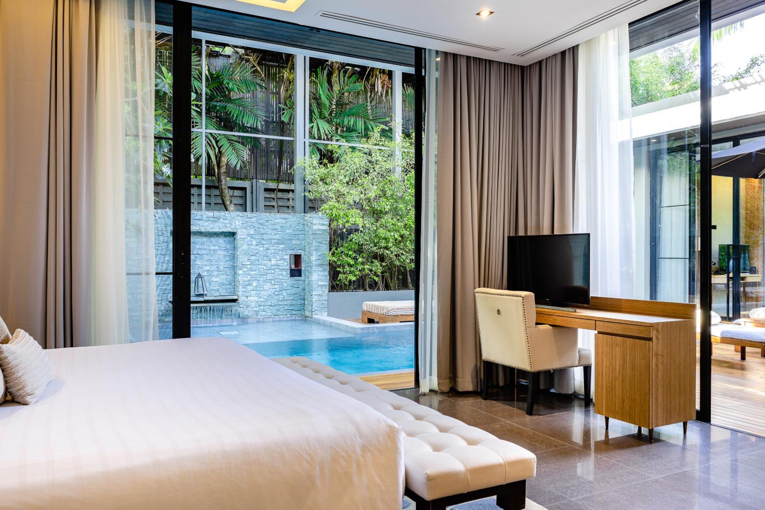 Three-Bedroom Pool Villa (24-hour butler service) - Photo 12