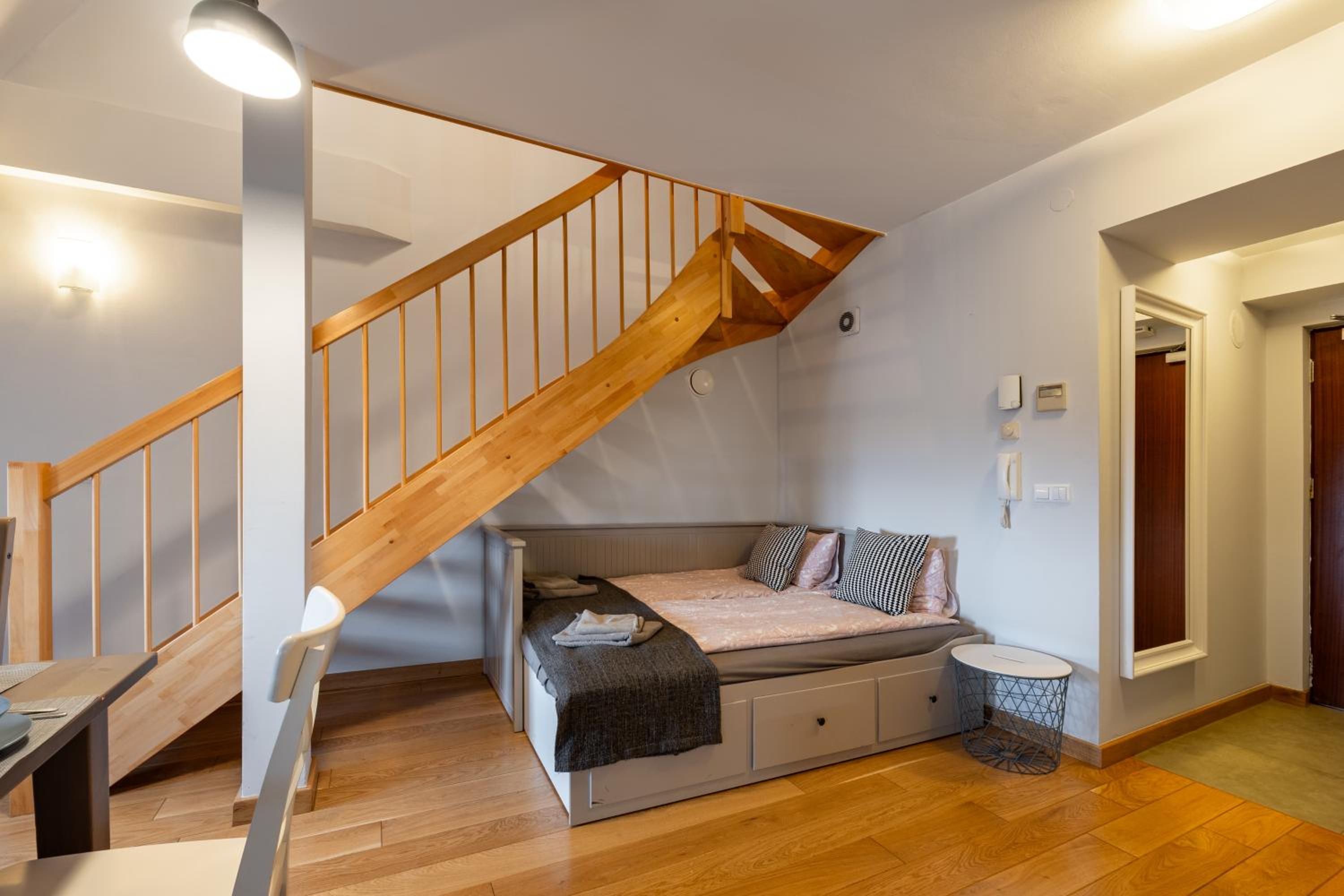 Apartment - Photo 12