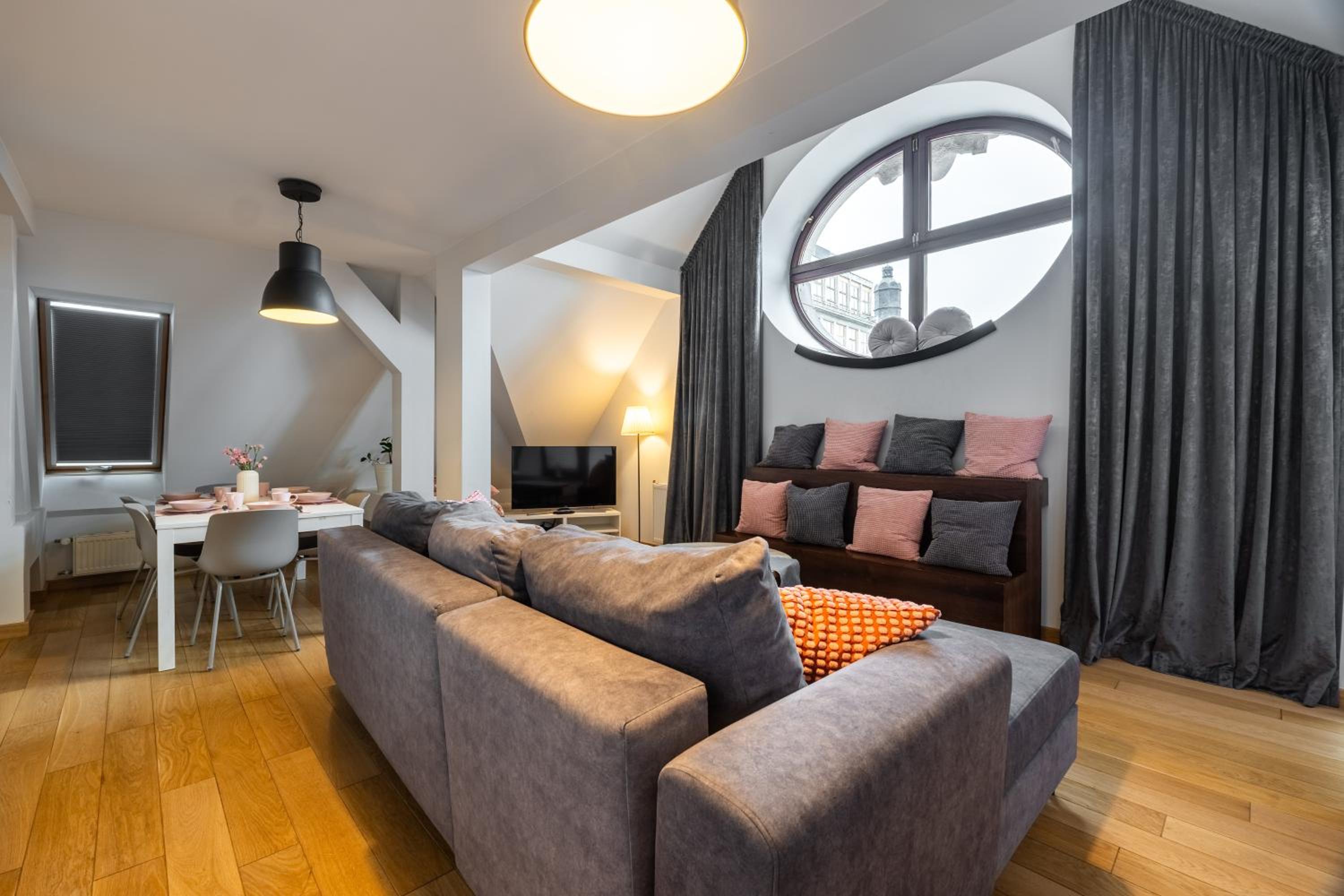 Maisonette - Photo 1
