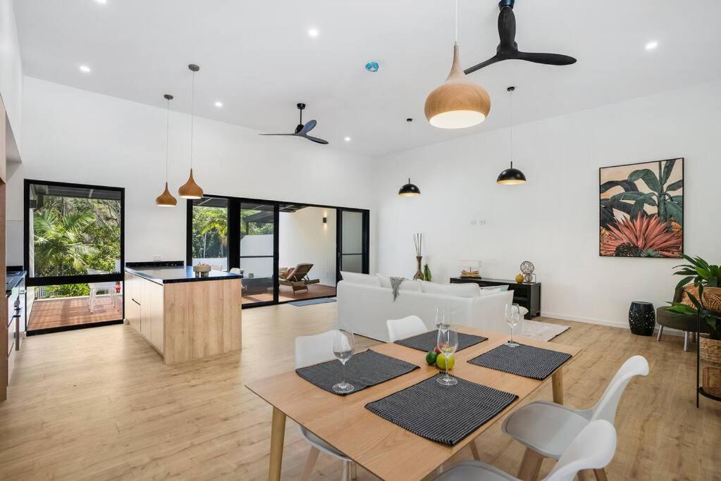 Three-Bedroom House photo 1