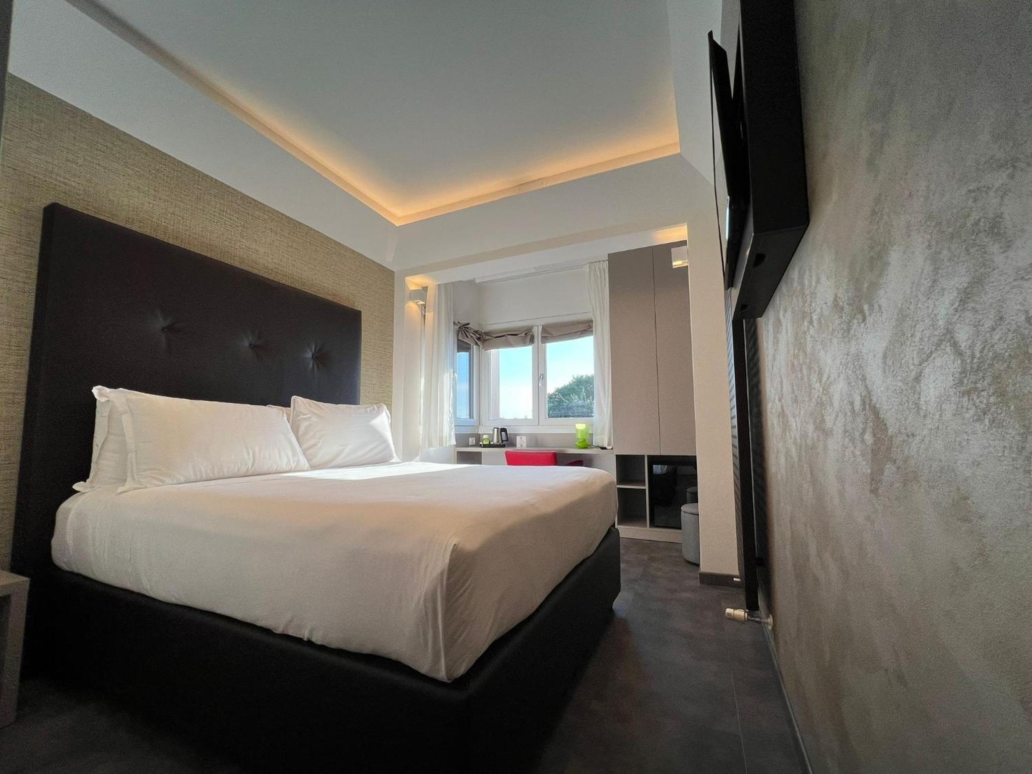 Business Queen Room - Photo 2