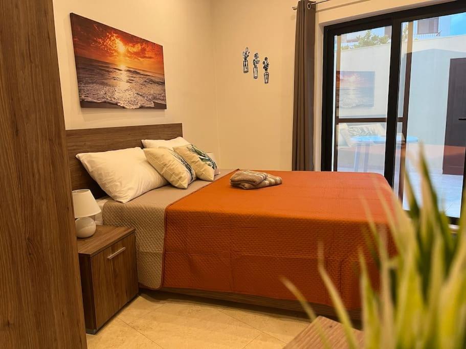 One-Bedroom House photo 1
