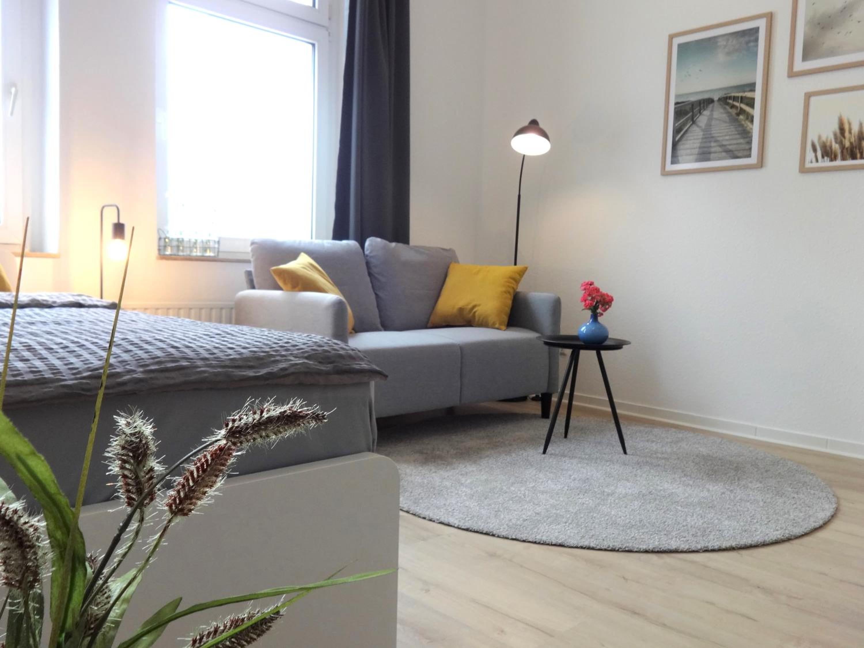 One-Bedroom Apartment photo 1