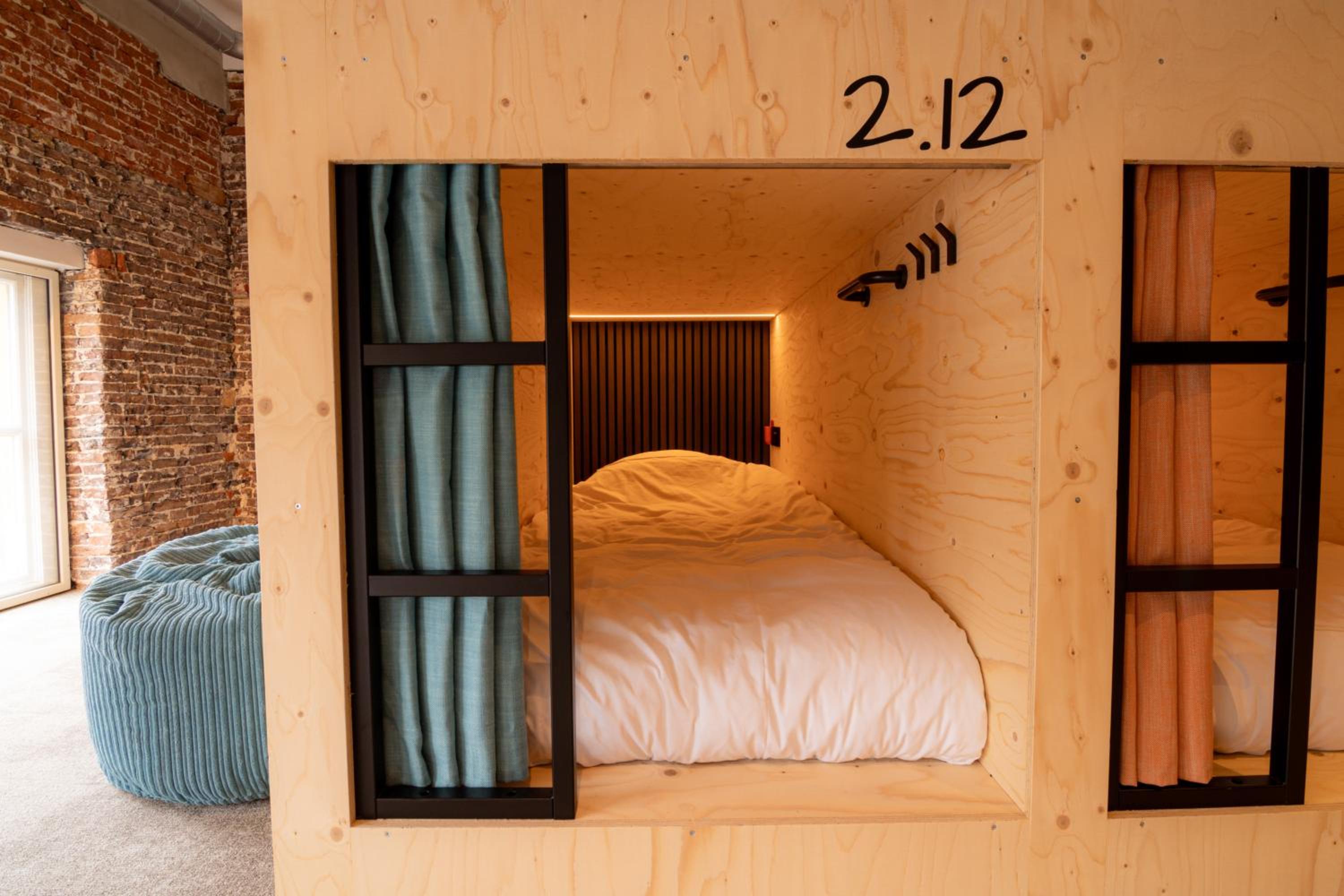 Single Cocoon photo 3