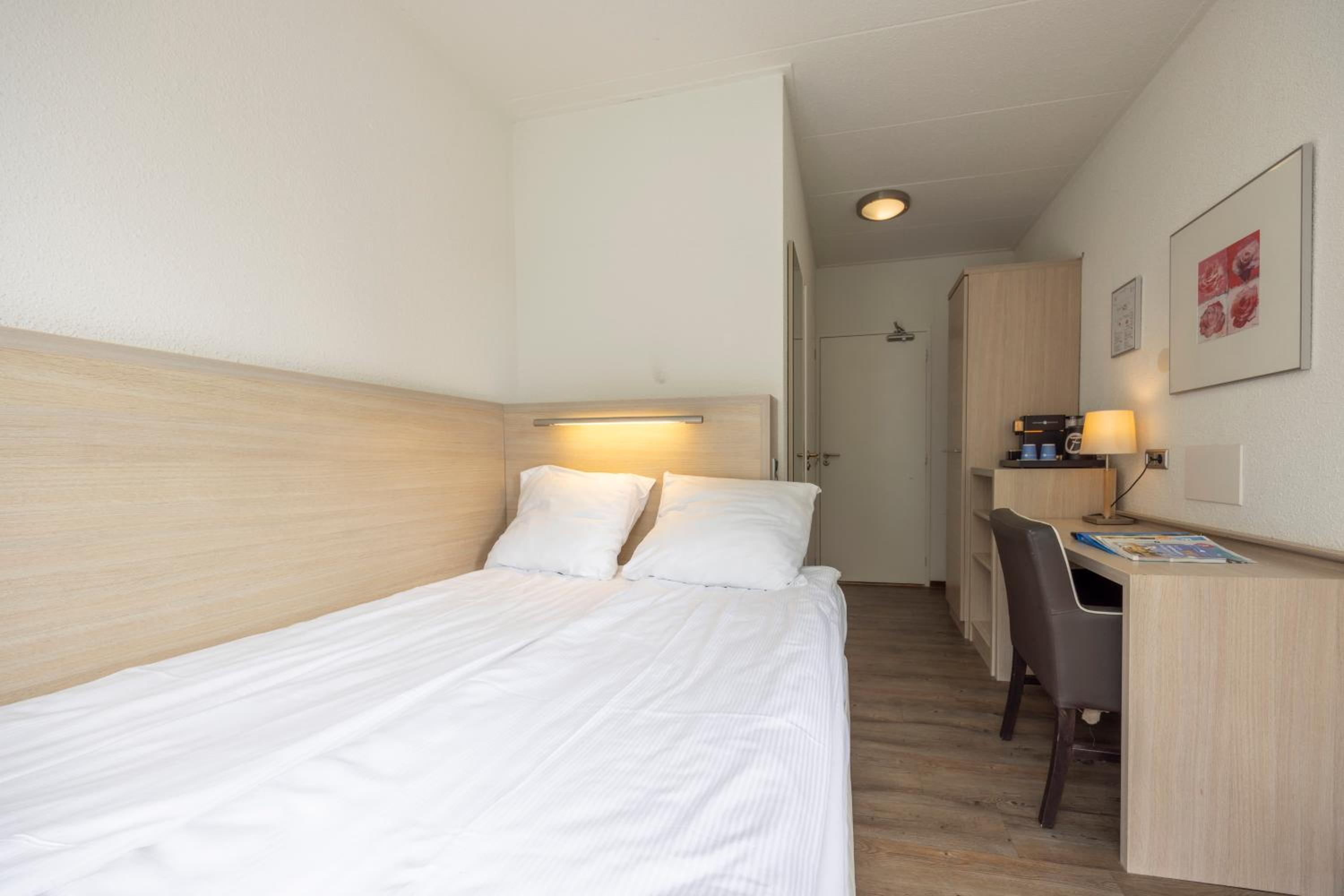 Small Double Room - Photo 3