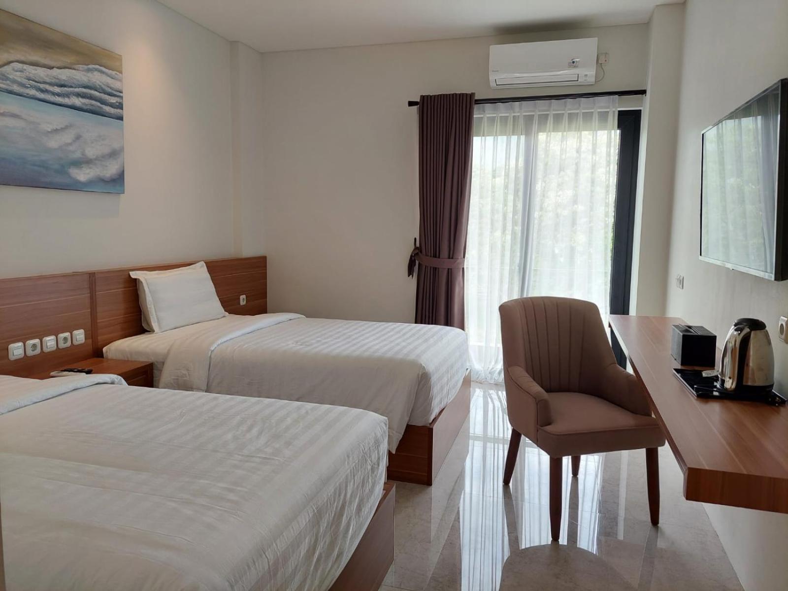 Superior Twin Room with Garden View photo 3