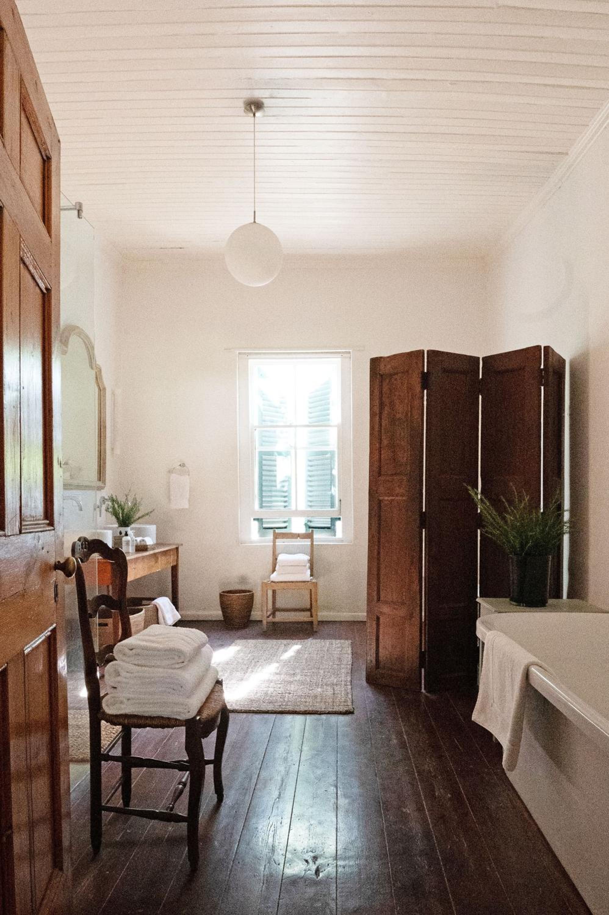 King Room with Garden View - Photo 2