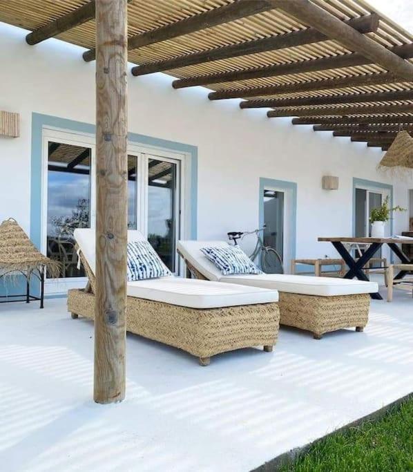 Three-Bedroom Villa photo 3