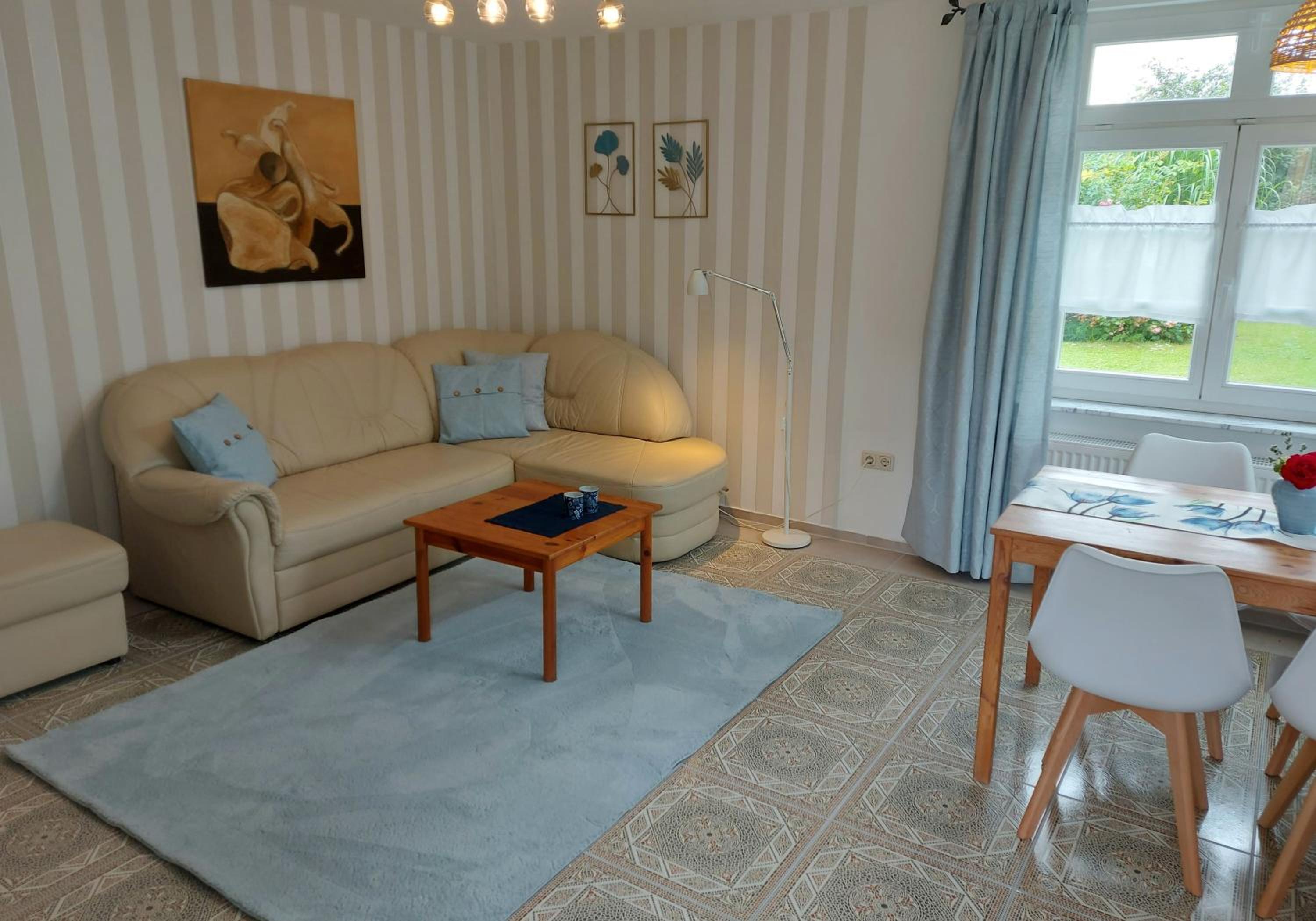 One-Bedroom Apartment with Terrace photo 1