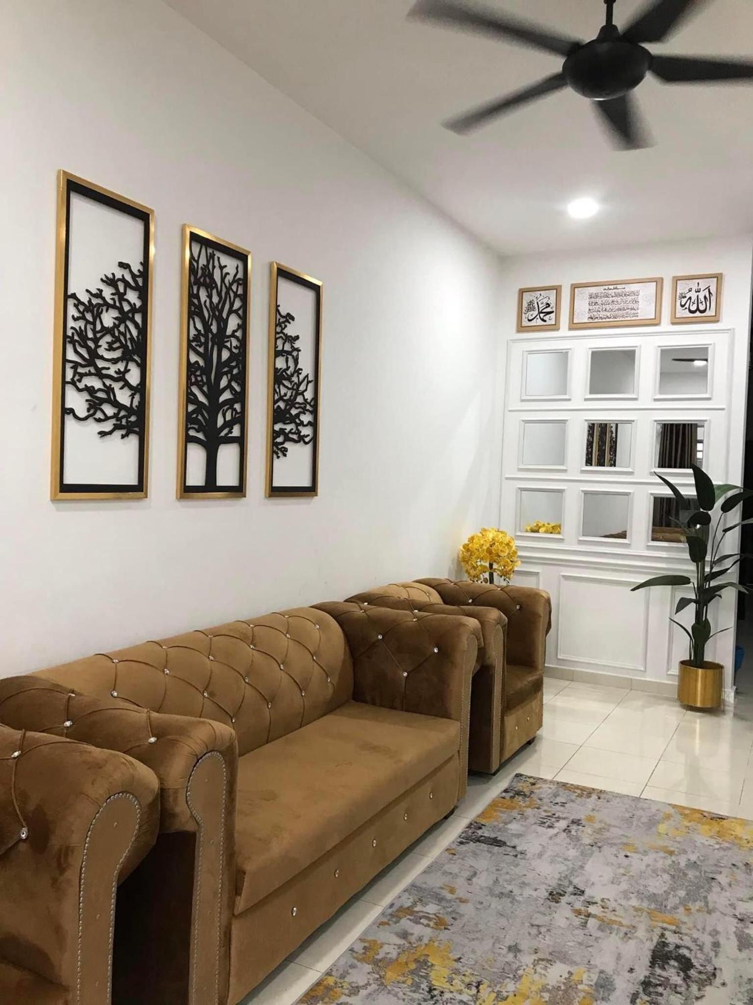Three-Bedroom House photo 1