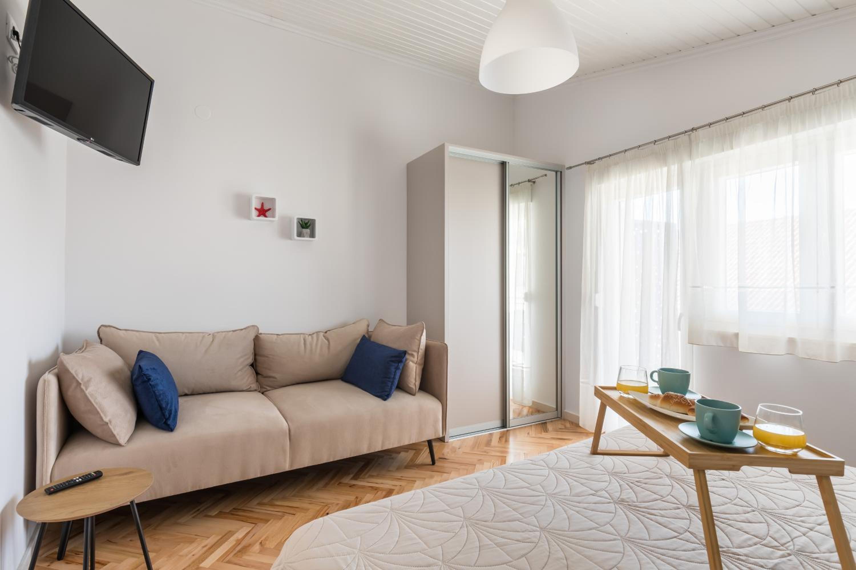 Studio Apartment with Sea View