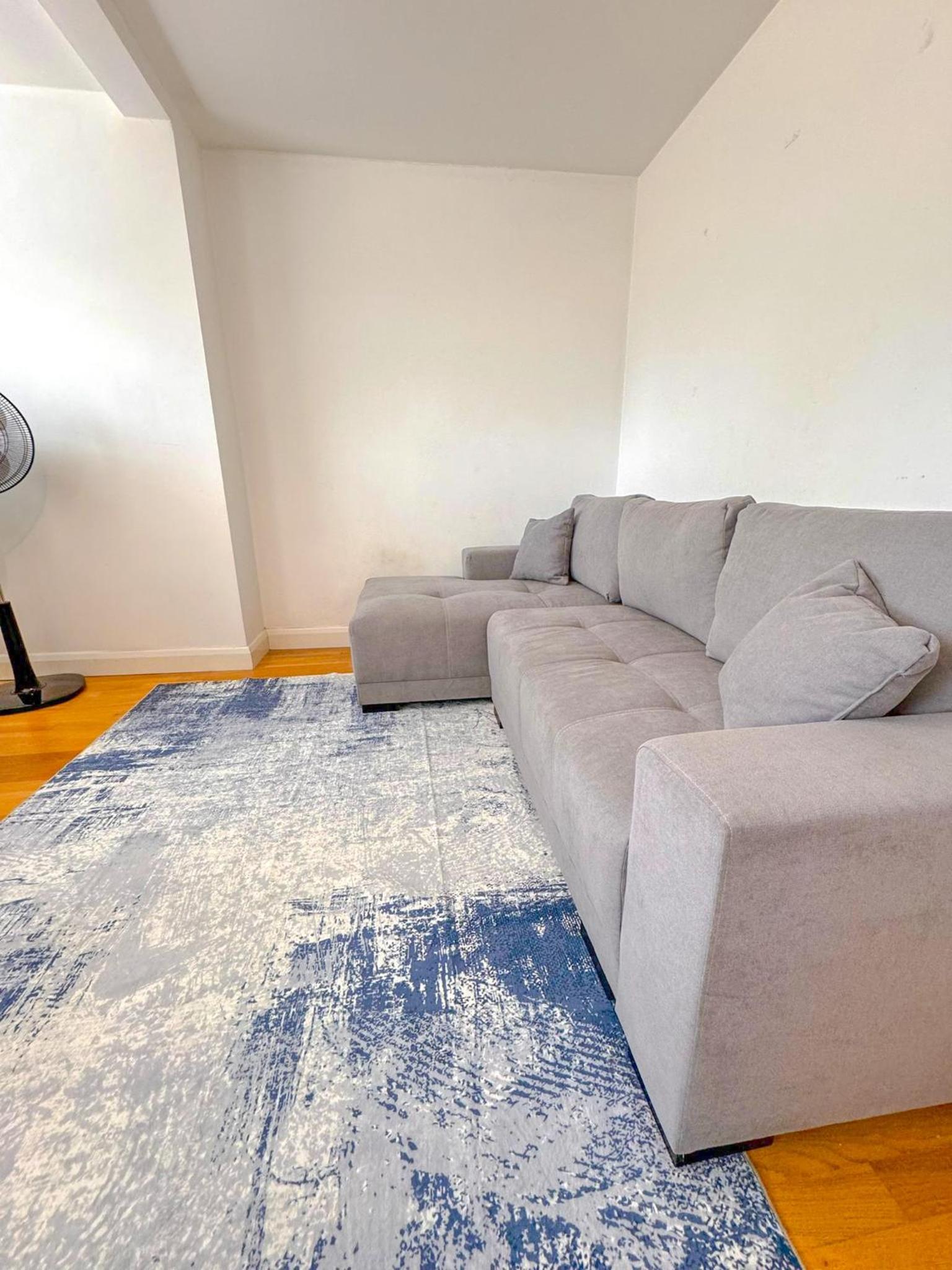 Apartment photo 1
