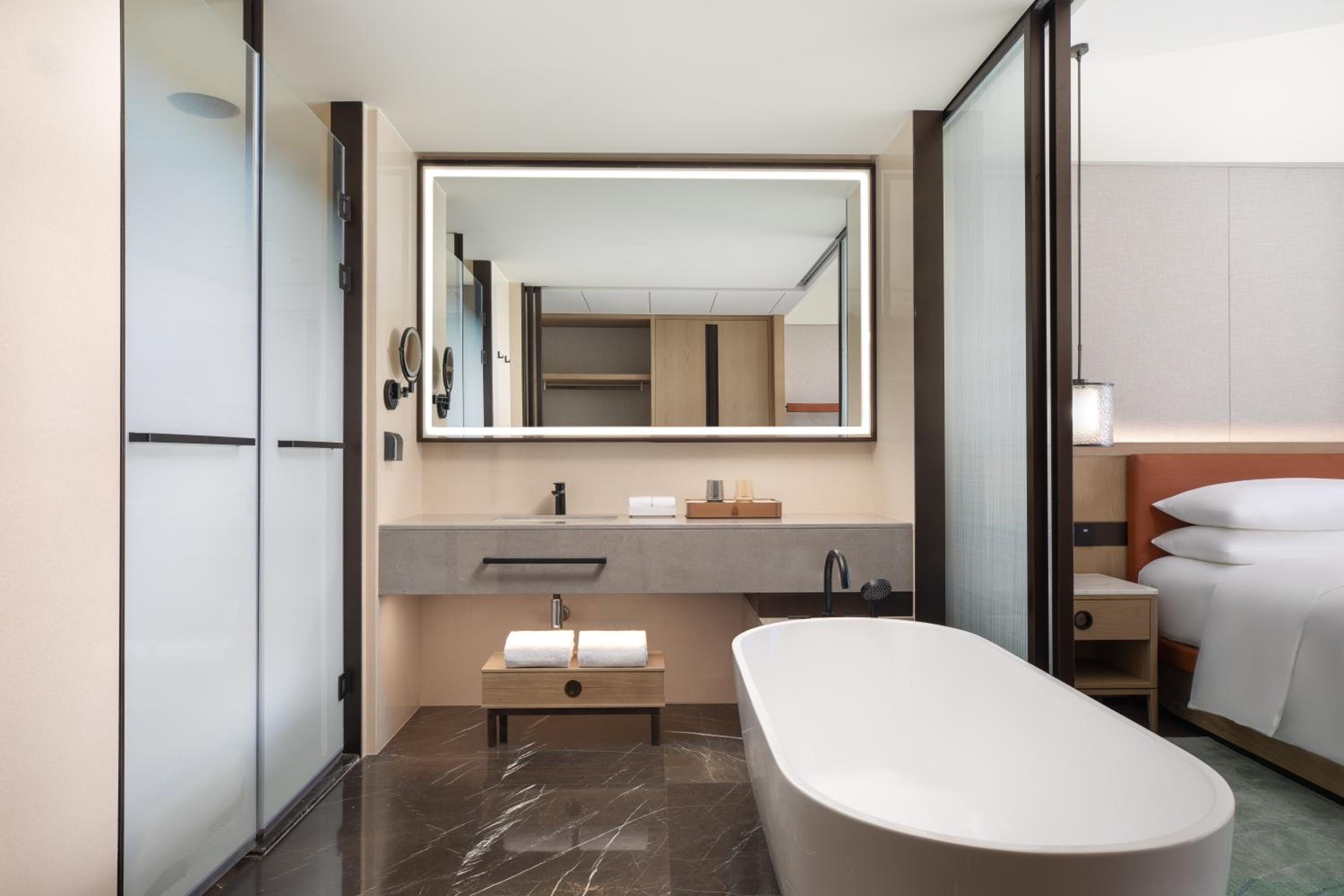 Select Double Room photo 3