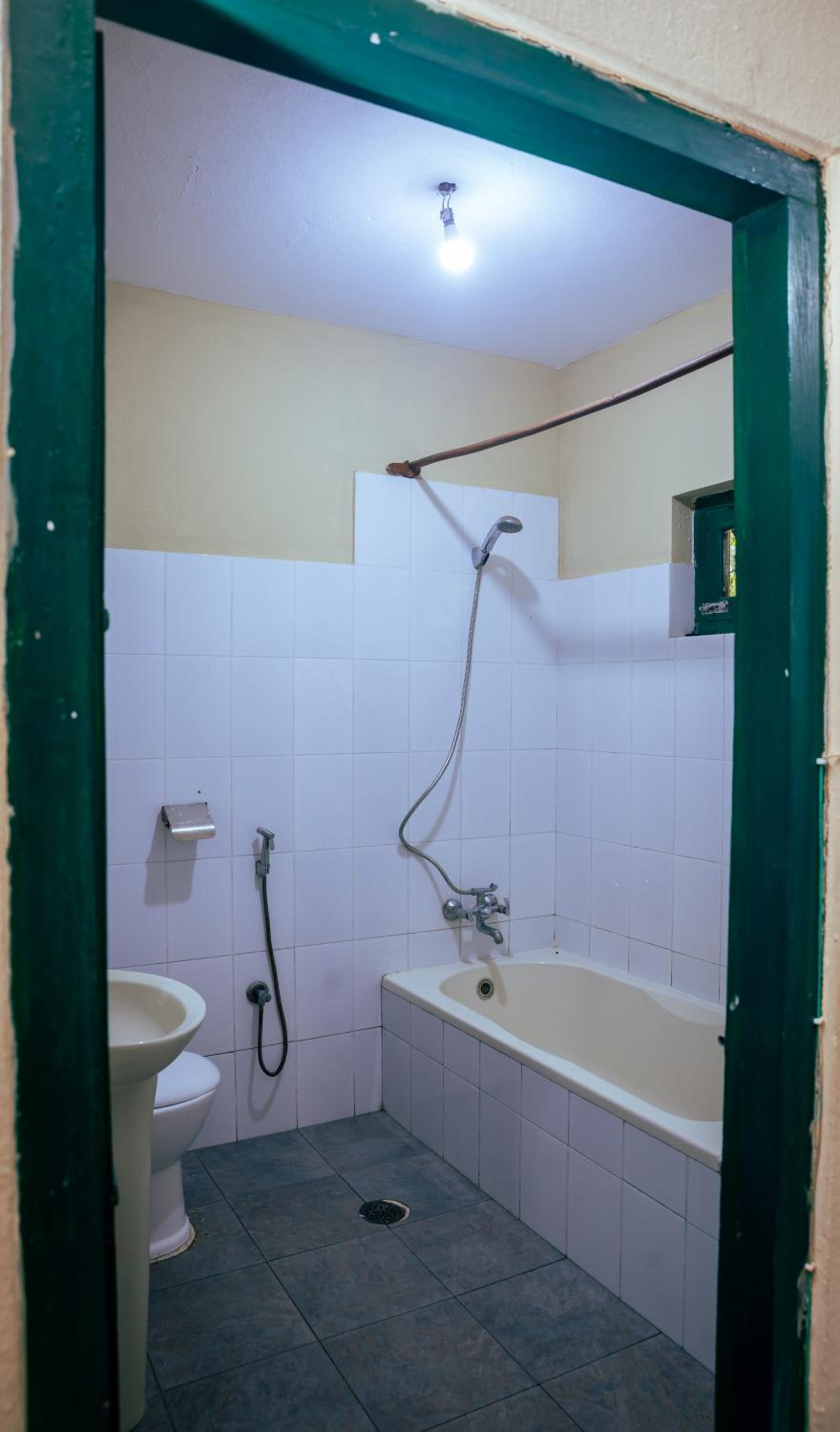 Triple Room With Bath photo 3