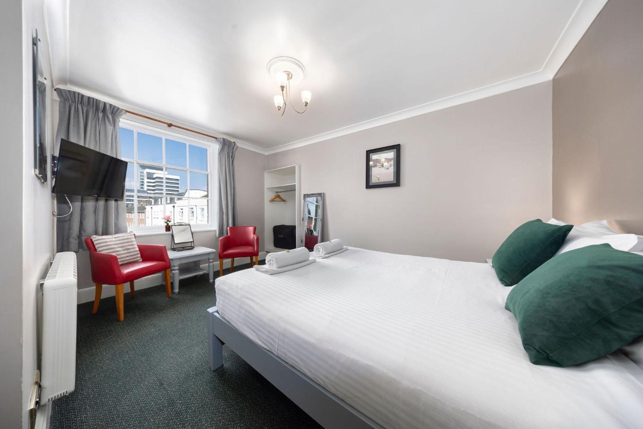 Double Room with Private Bathroom photo 1