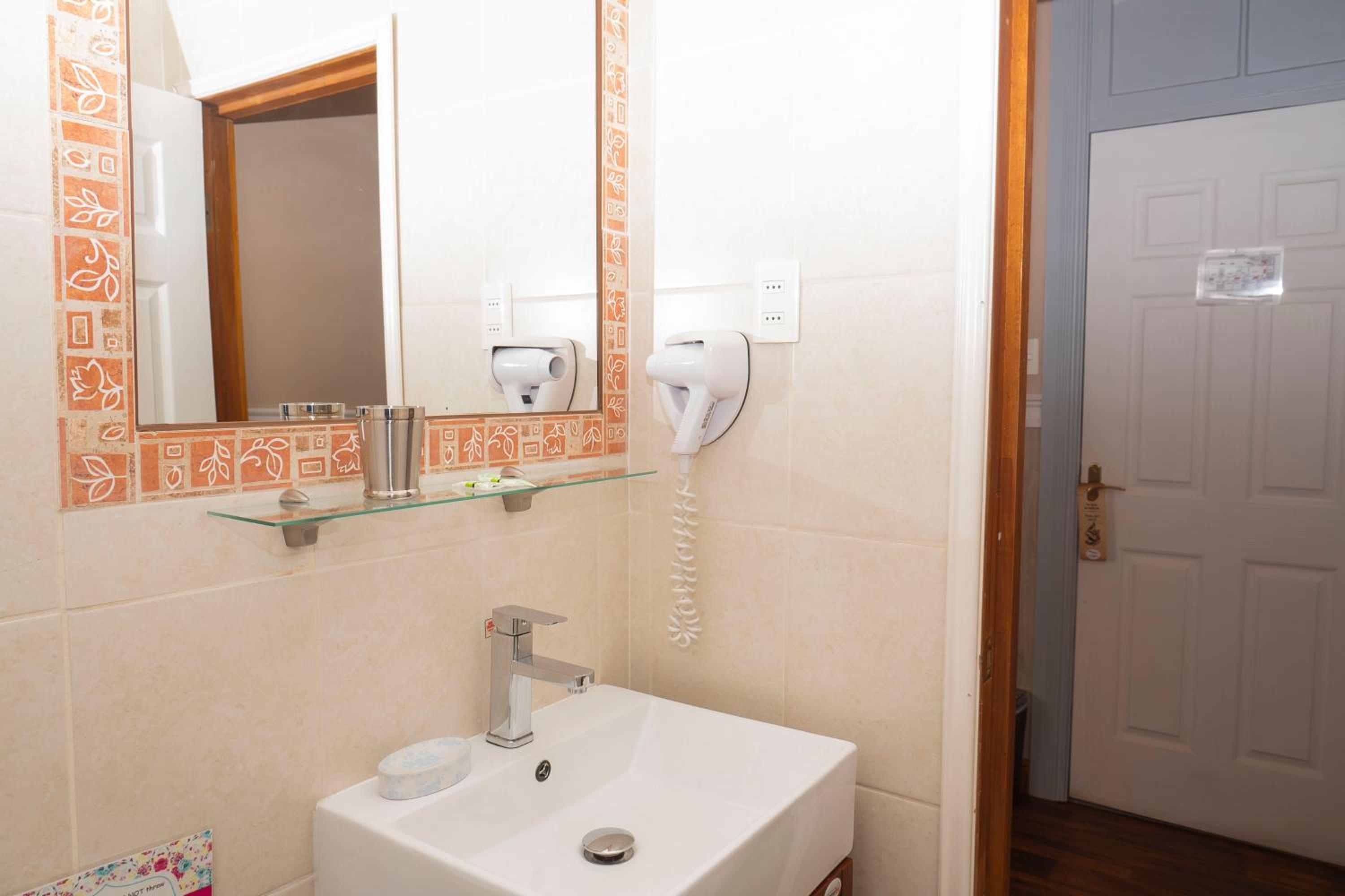 Superior Twin Room photo 3