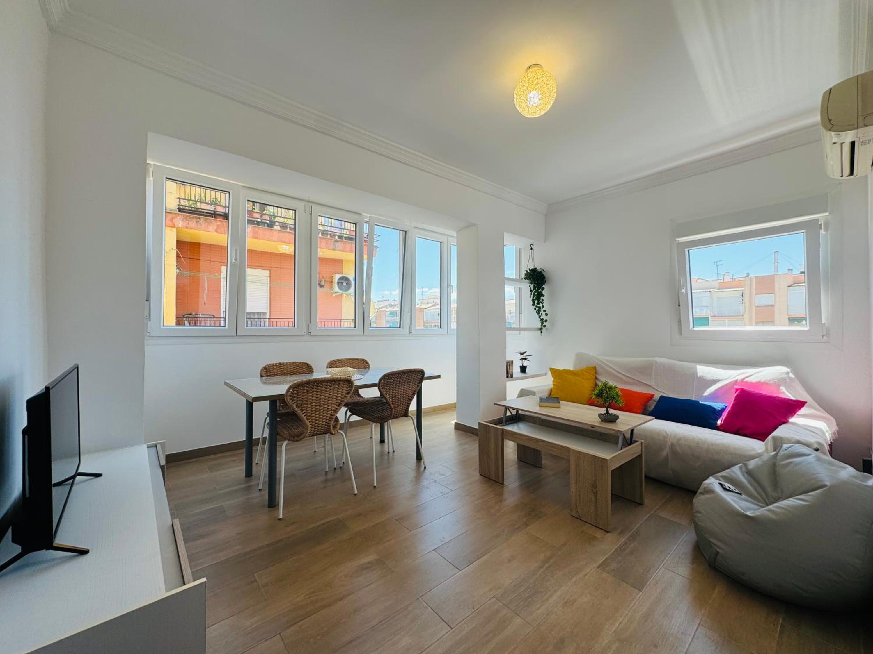 Apartamento de Cuatro Habitaciones