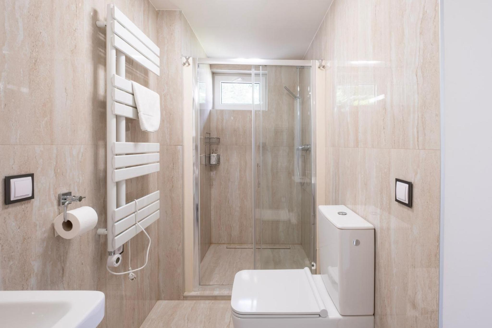 Small Double Room - Photo 2