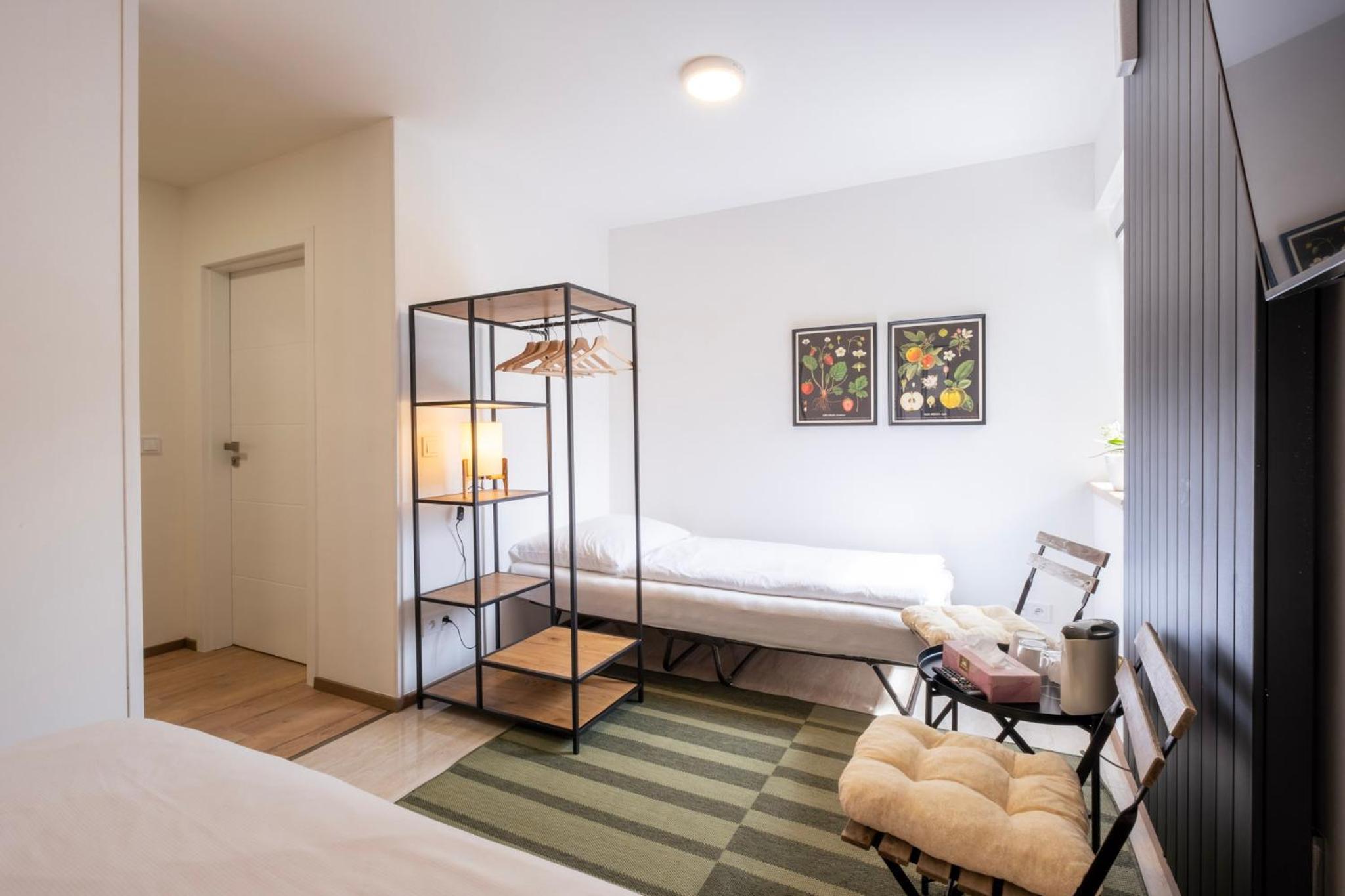Double Room - Photo 19