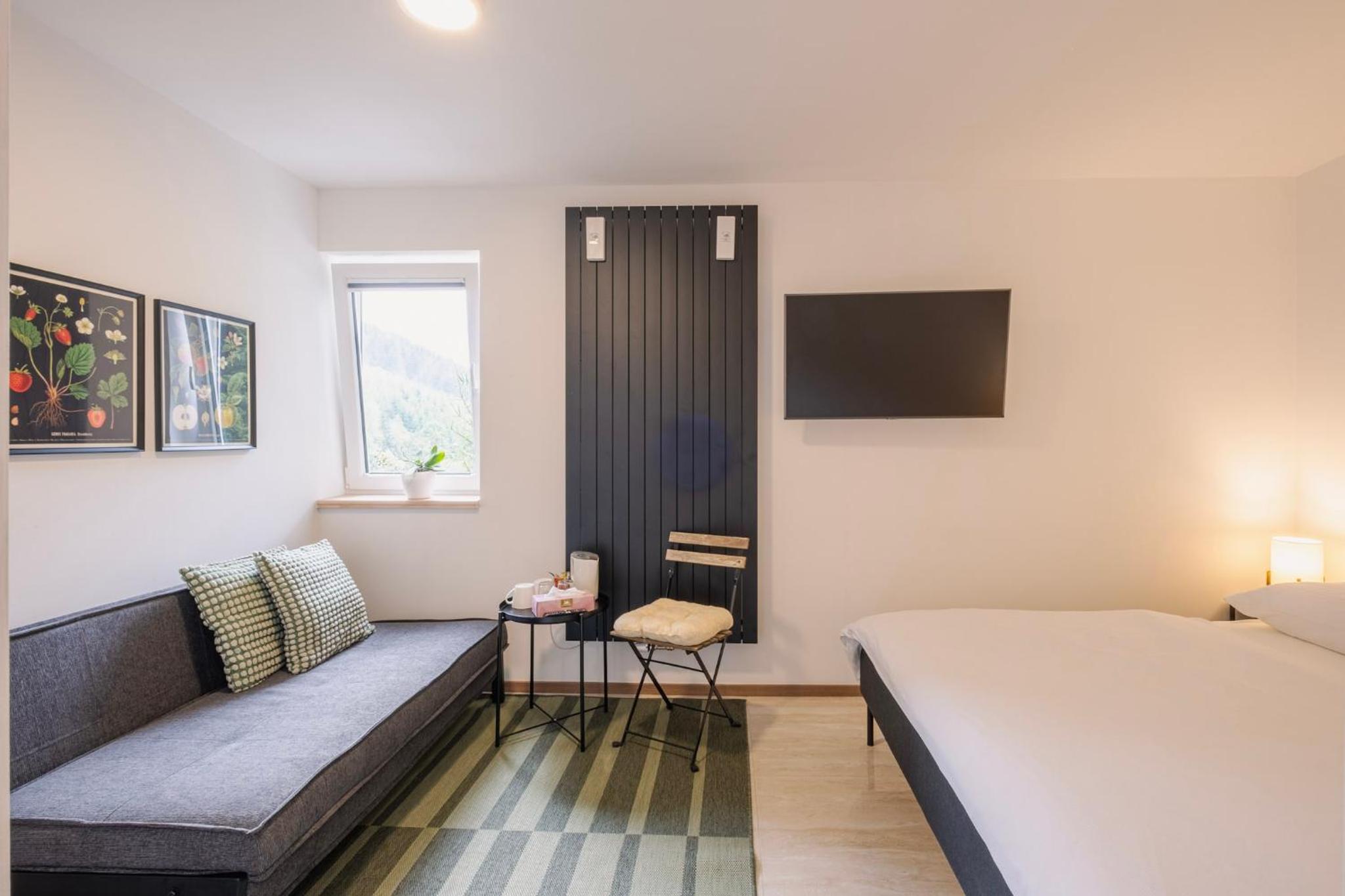 Classic Quadruple Room - Photo 8