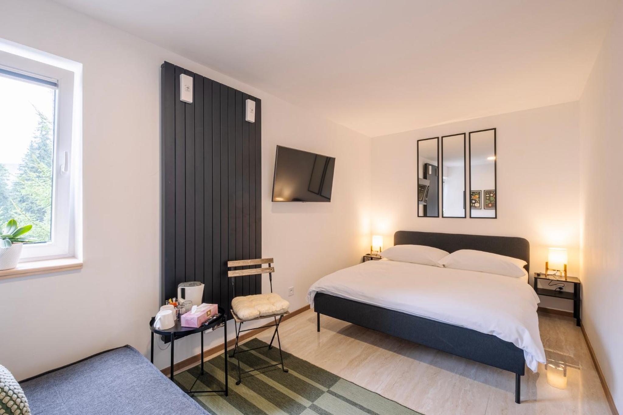 Double Room - Photo 20