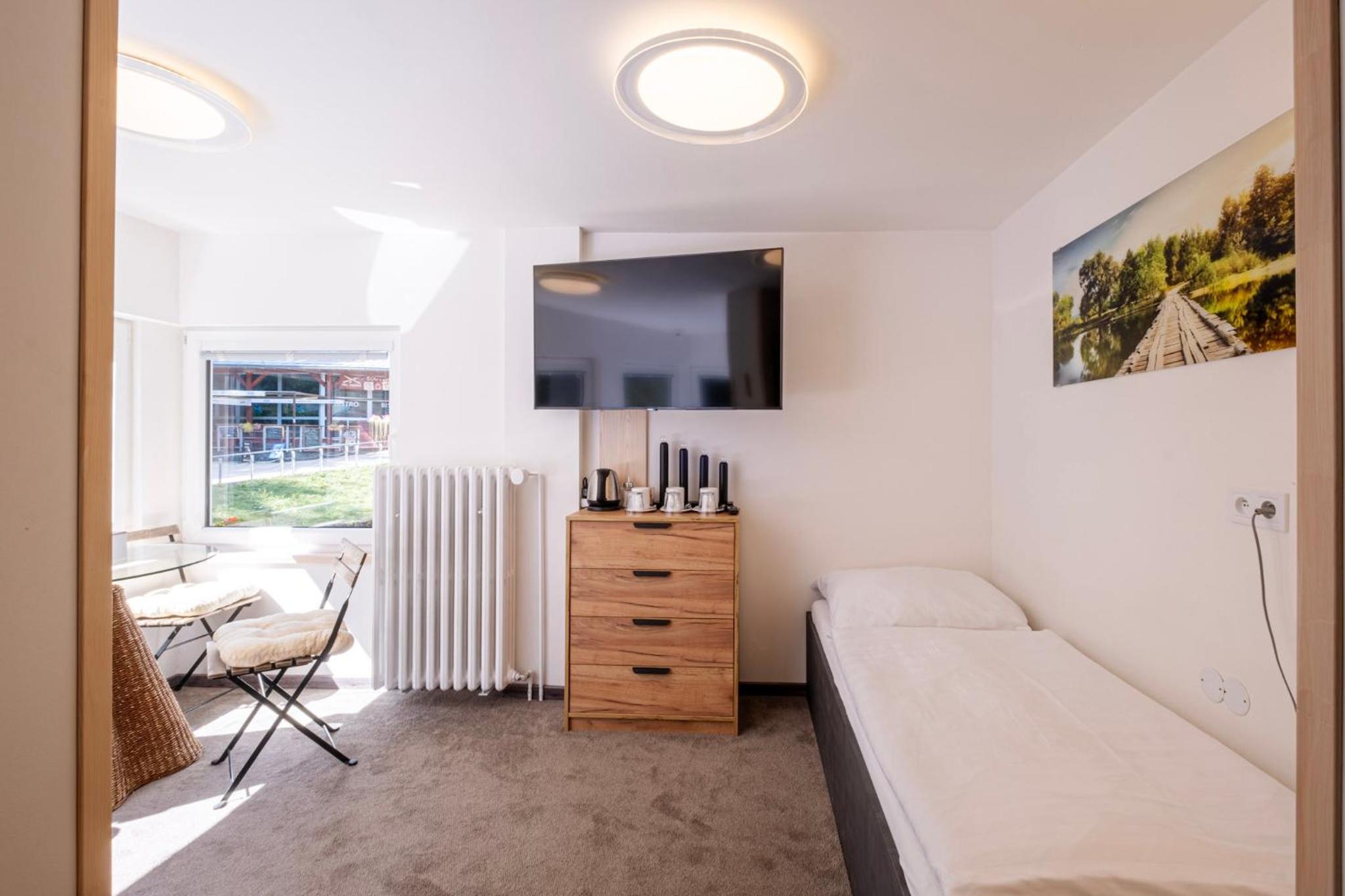 Double Room - Photo 2