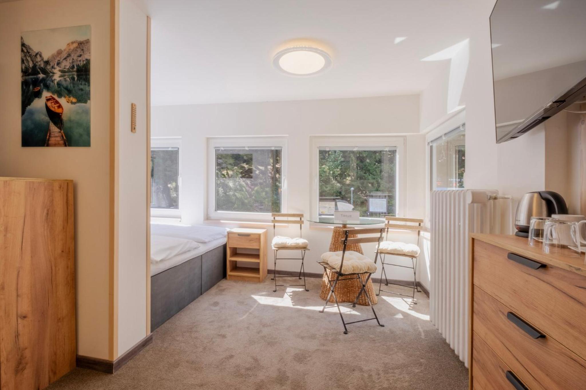 Double Room - Photo 7