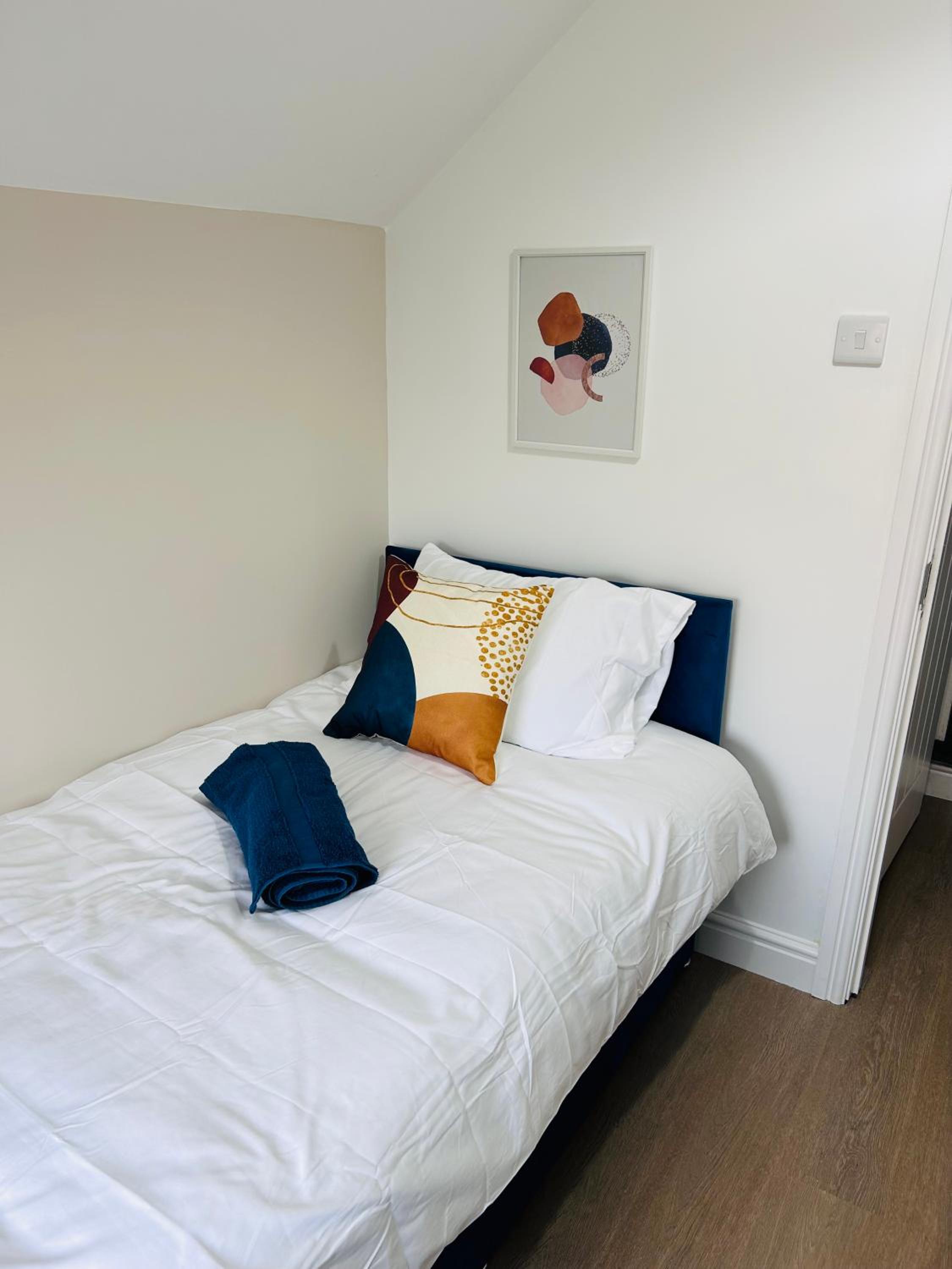 Three-Bedroom House photo 2