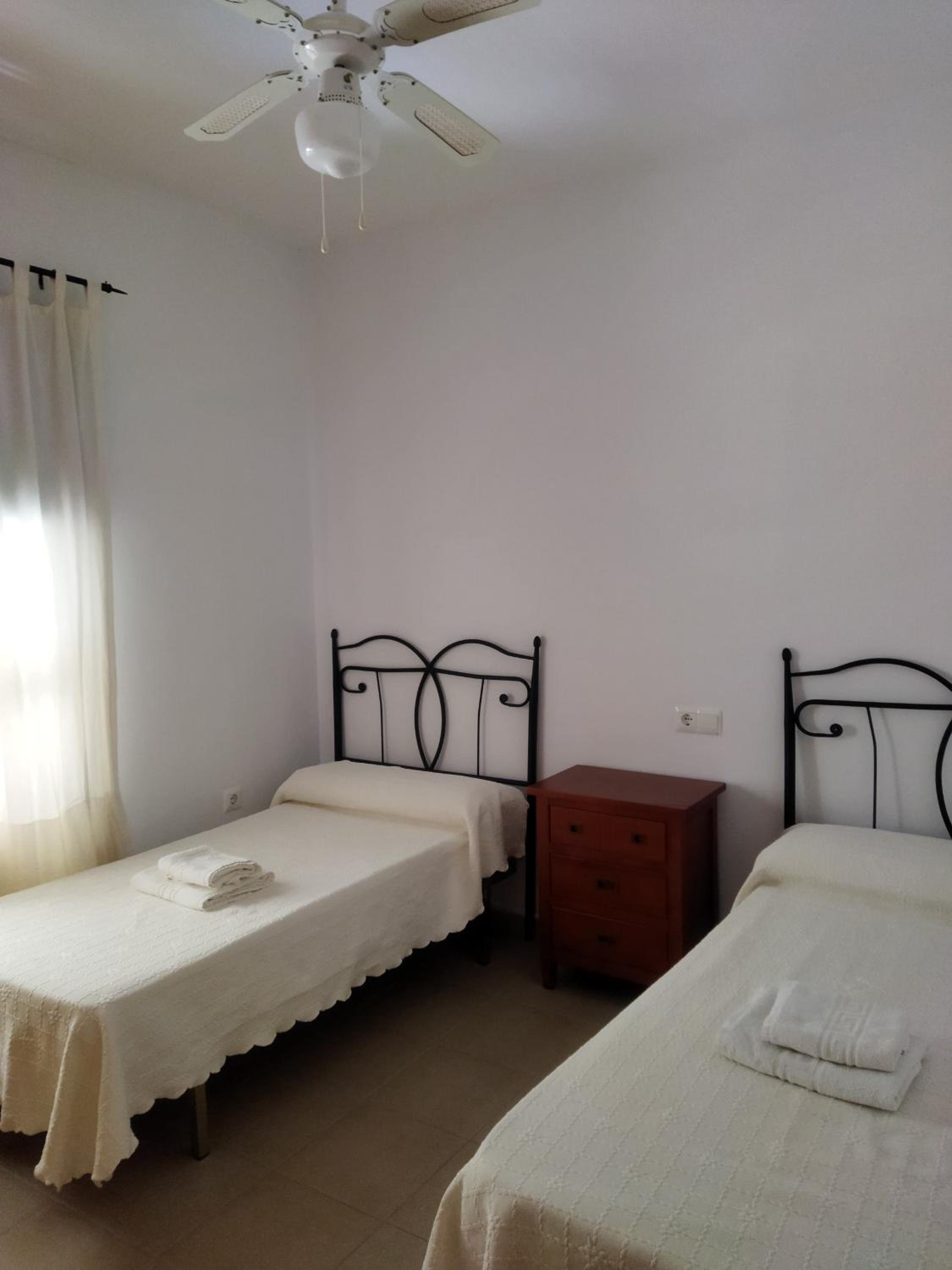 Casa adosada de tres habitaciones